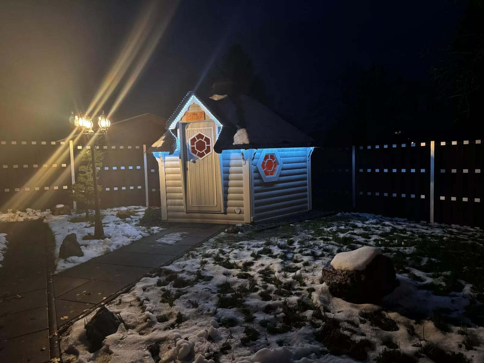 HAUS d MÖGLICHKEITEN-Draußen