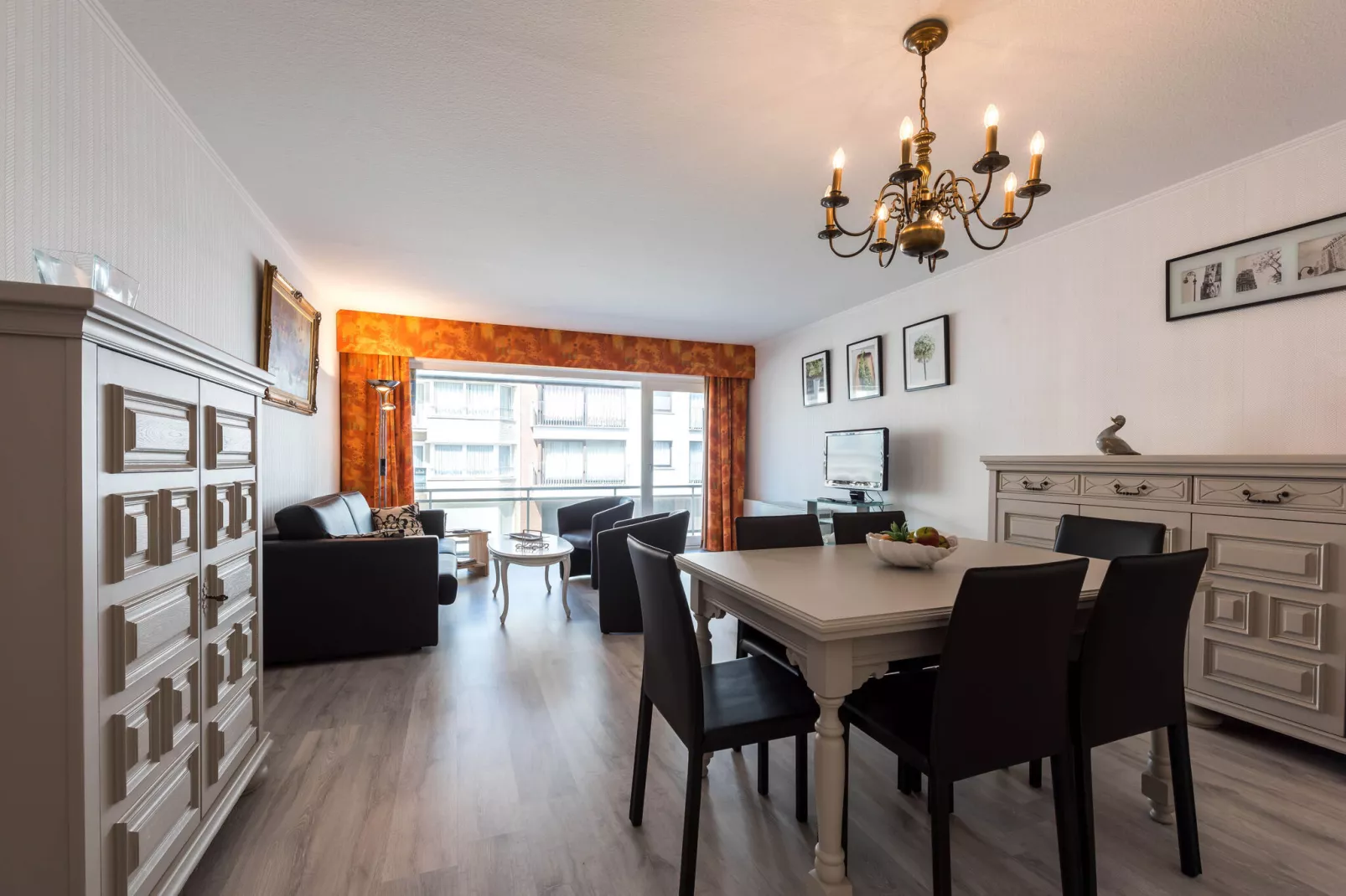 Ter panne 103-Dining room