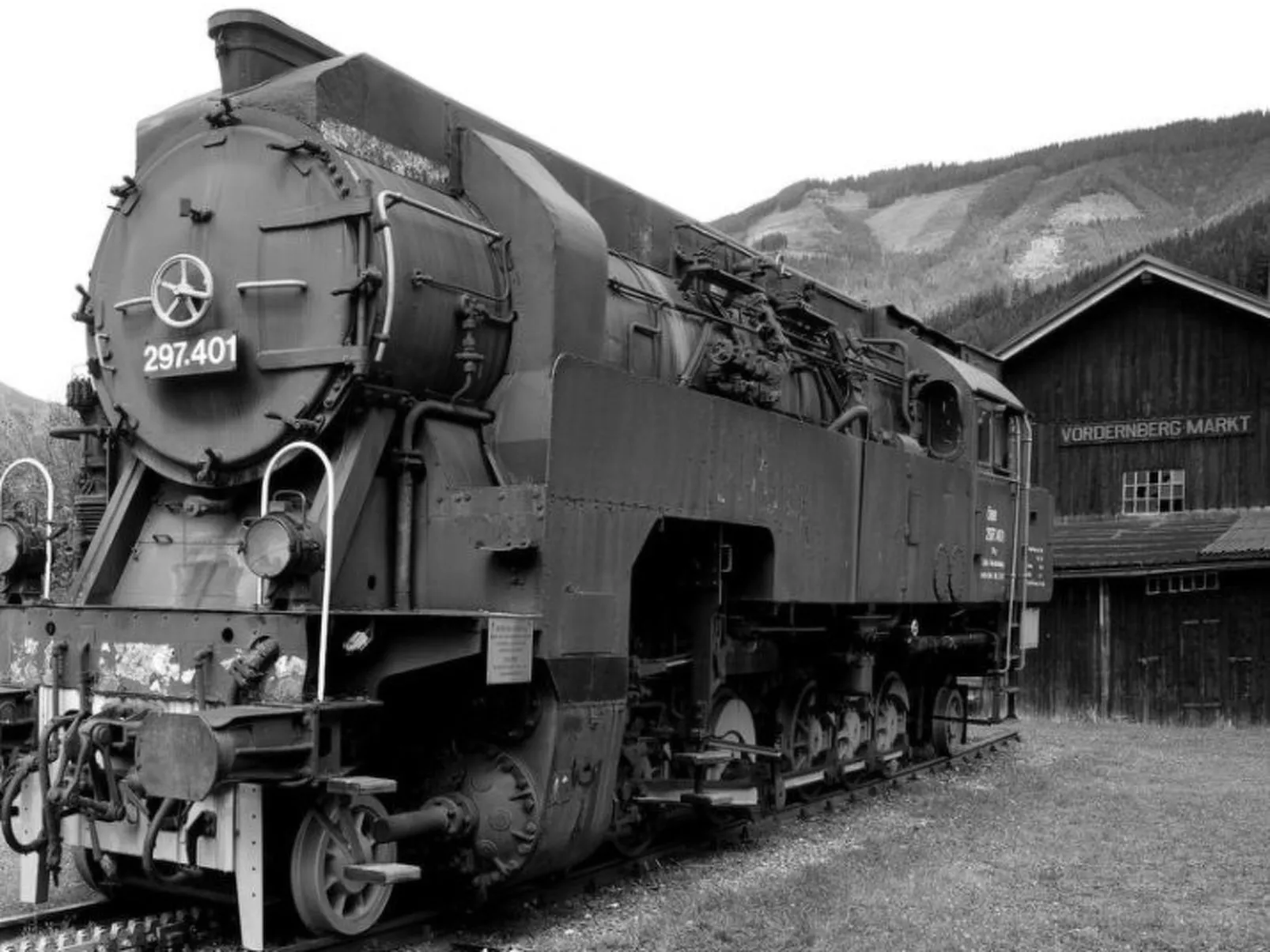 Charmantes Ferienhaus in Vordernberg mit Privatem Pool-Outside
