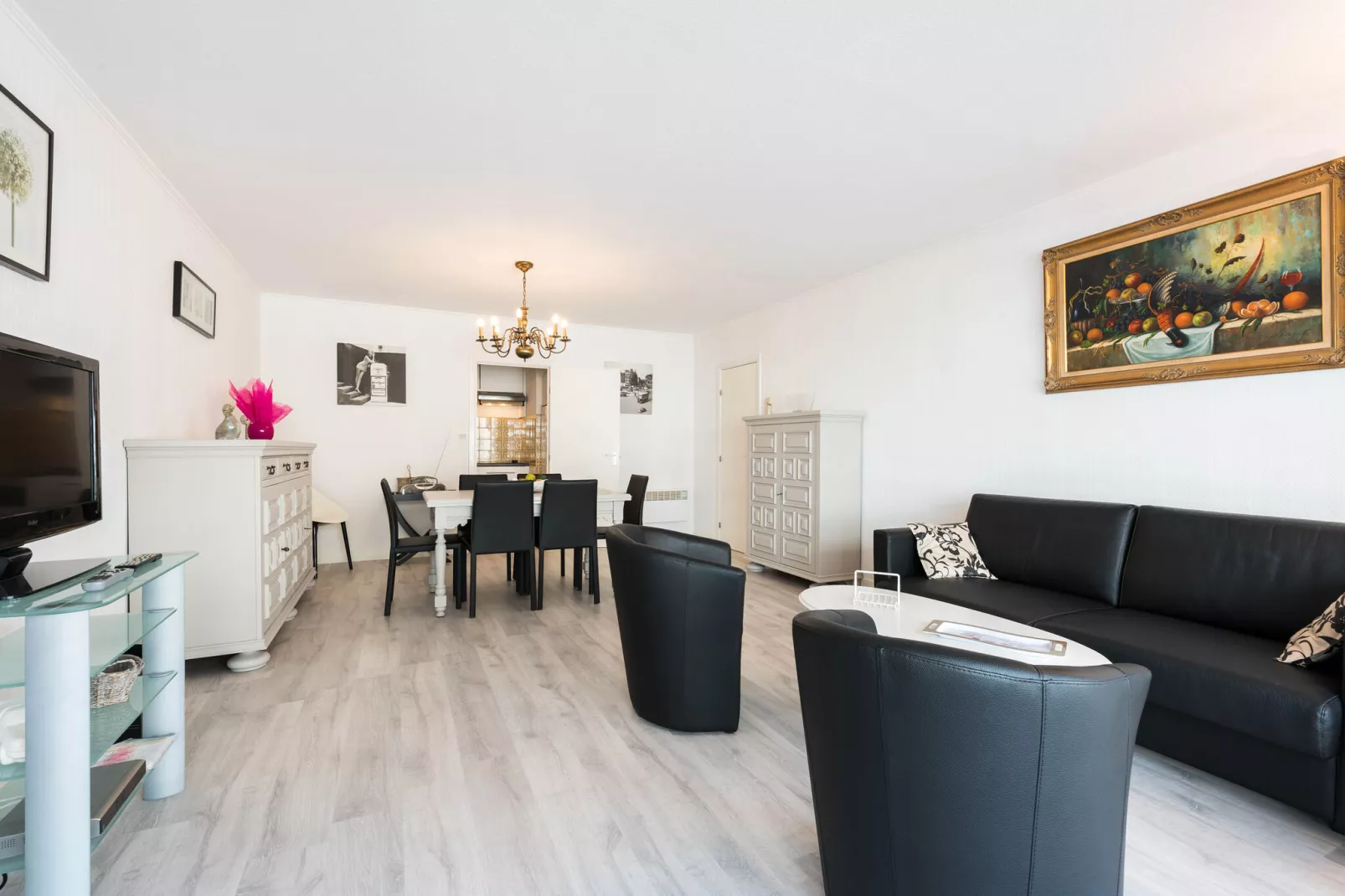 Ter panne 103-Living room