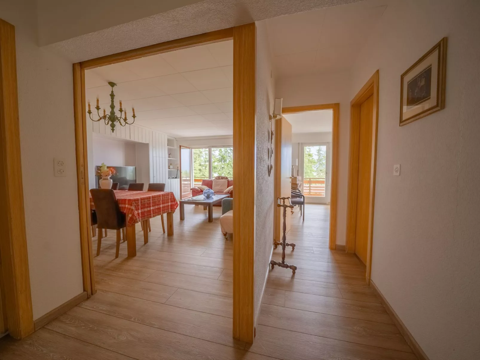 Wohnung mit Blick auf die Berge-Dedans