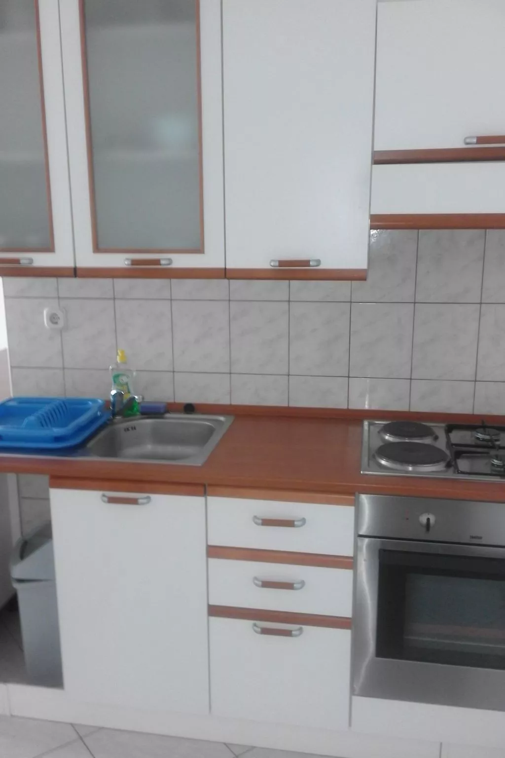 "Apartment Mate 3"-Dedans