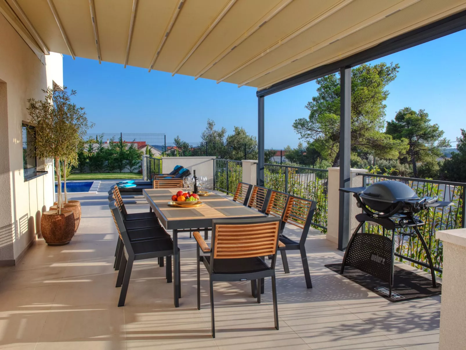 Villa Spuga-Draußen