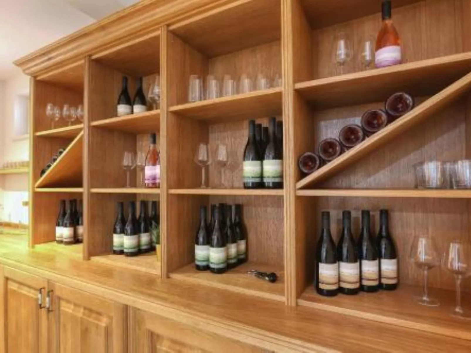 Villa Petra mit beheiztem Pool und Sauna-Image-tags.info