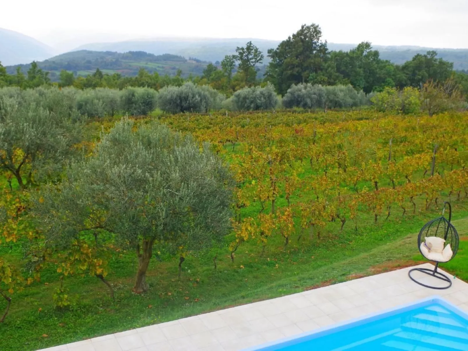 Wohnung mit privatem Pool und herrlicher Aussicht-Outside