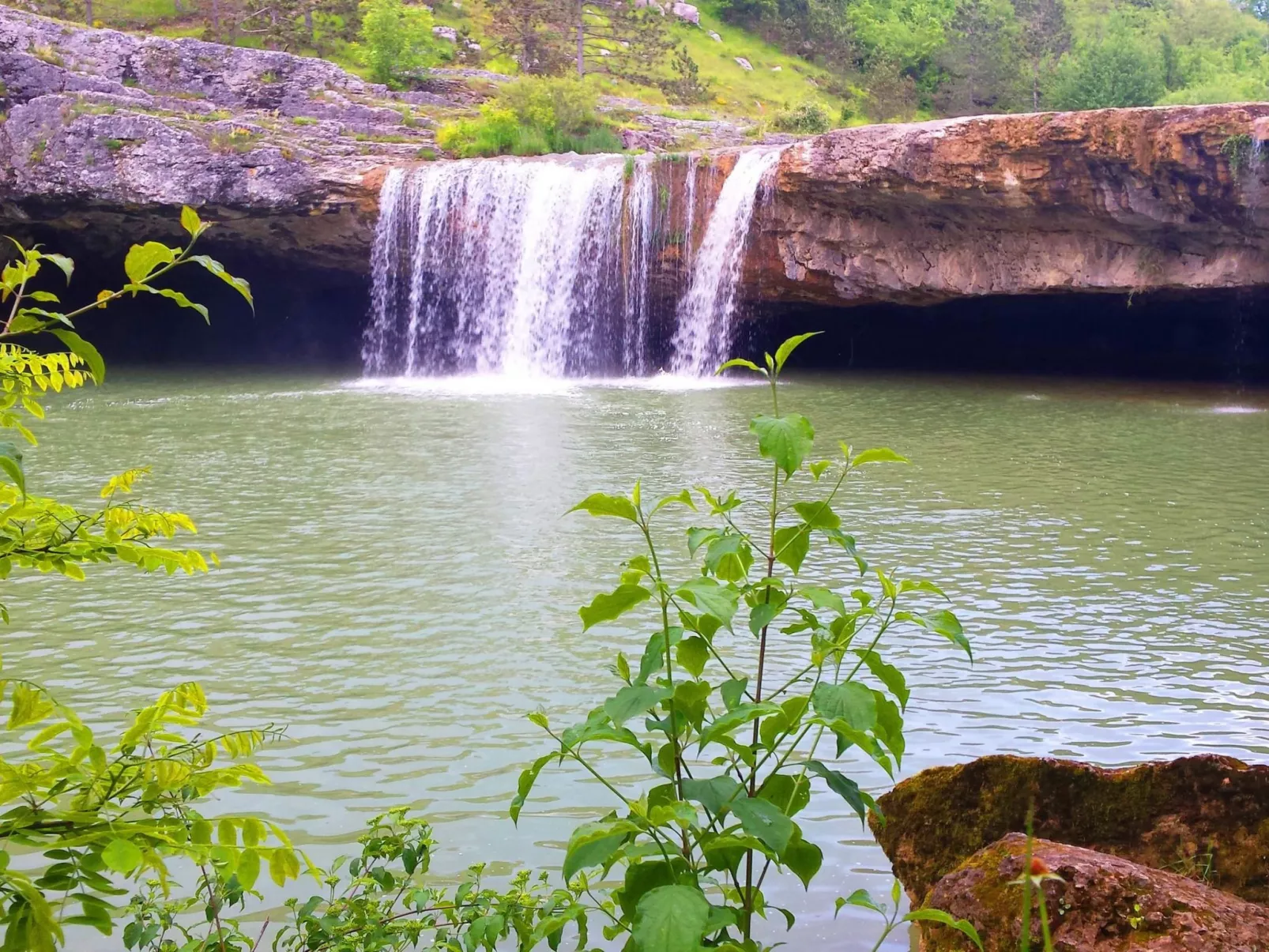 Romantische Villa mit weitläufigem Garten-Image-tags.info