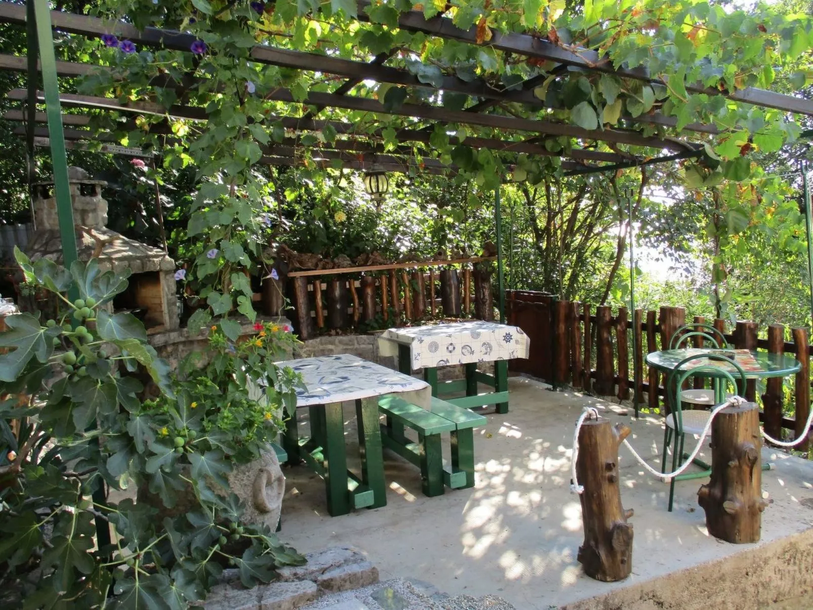 Mit Terrasse-Draußen