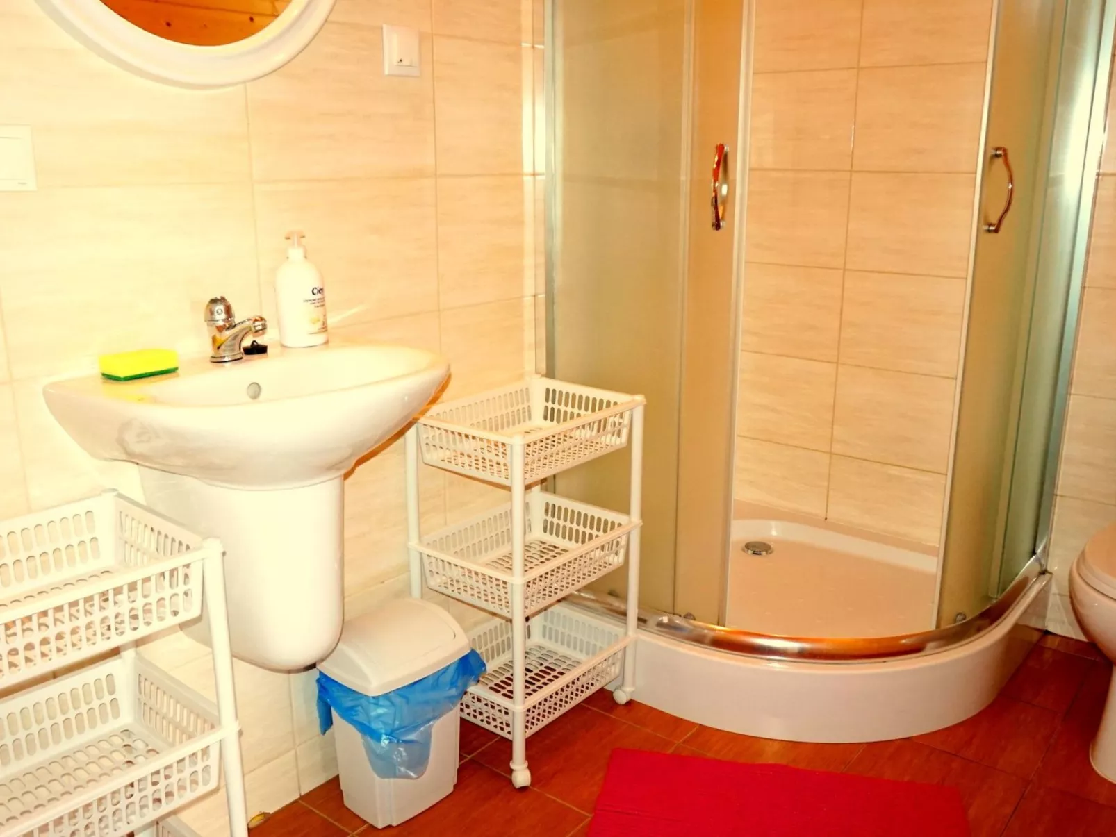 "Verano" mit Privatparkplatz-Drinnen