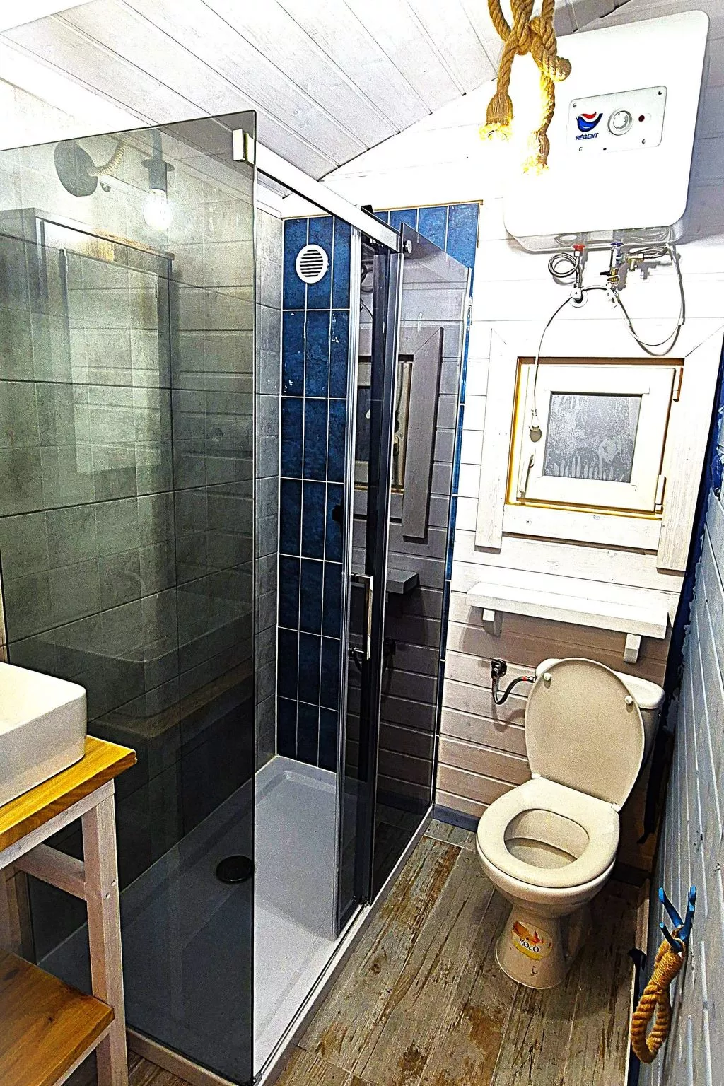 Für 5 Personen-Drinnen