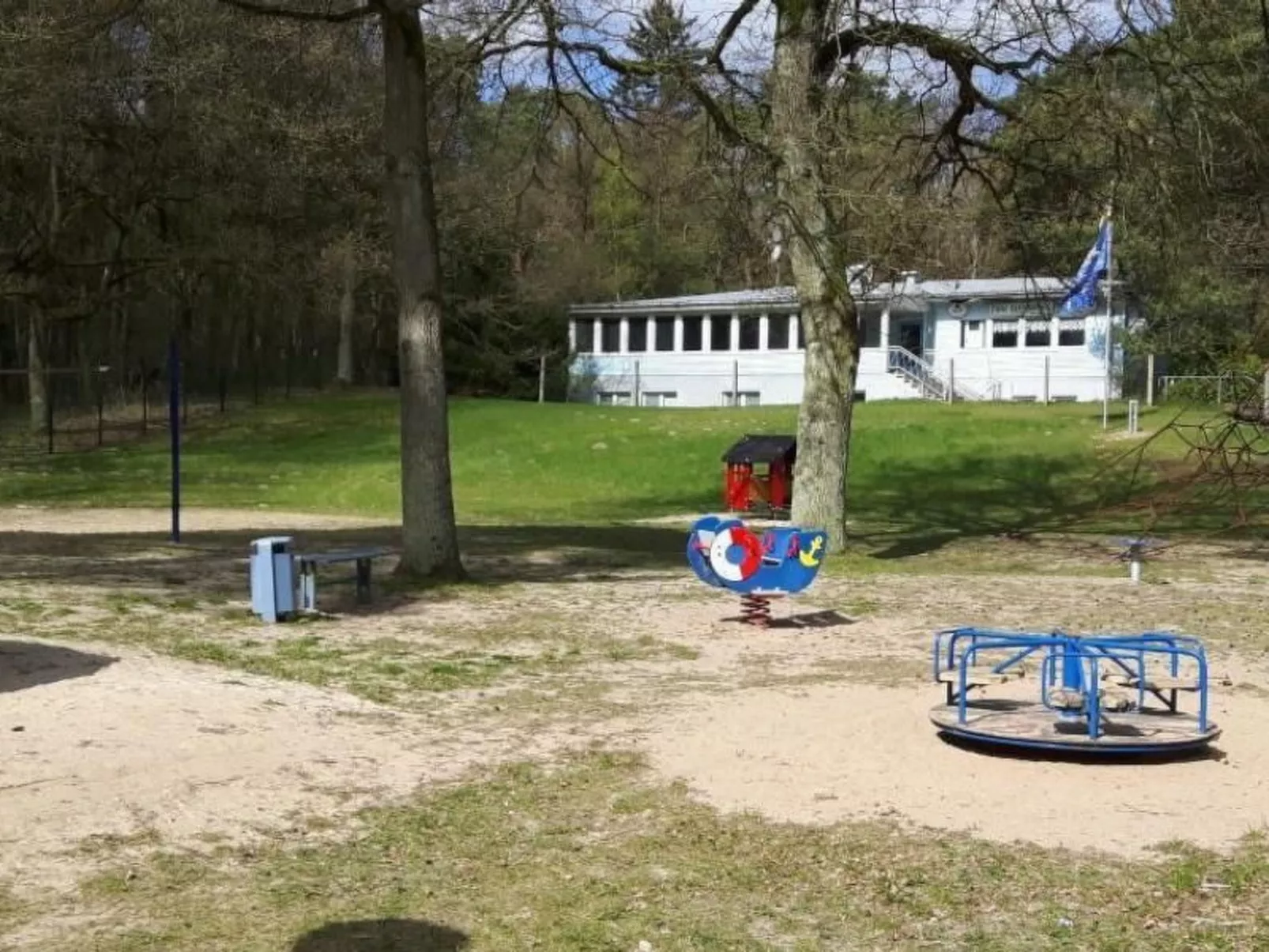 Ferienhaus Claire am Klostersee Urlaub mit Hund-Draußen