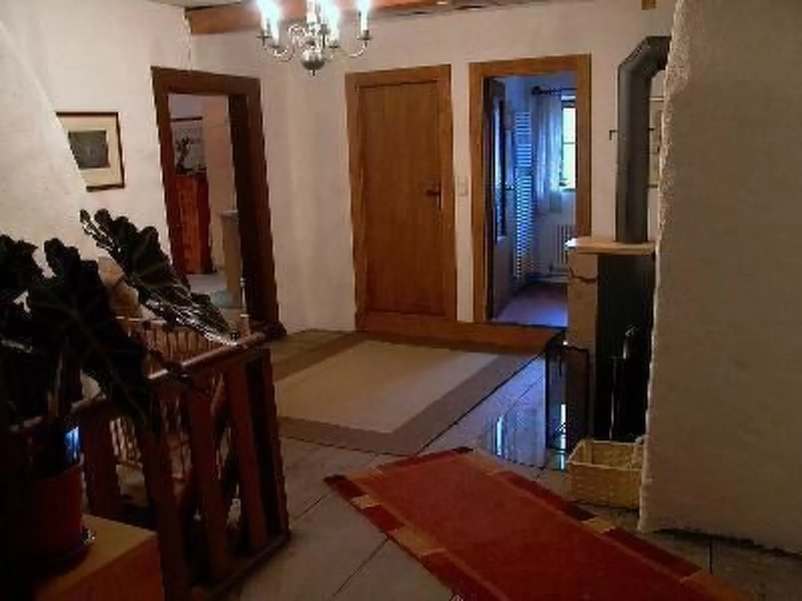 Große Wohnung im ersten Stock, mit großem Garten-Inside