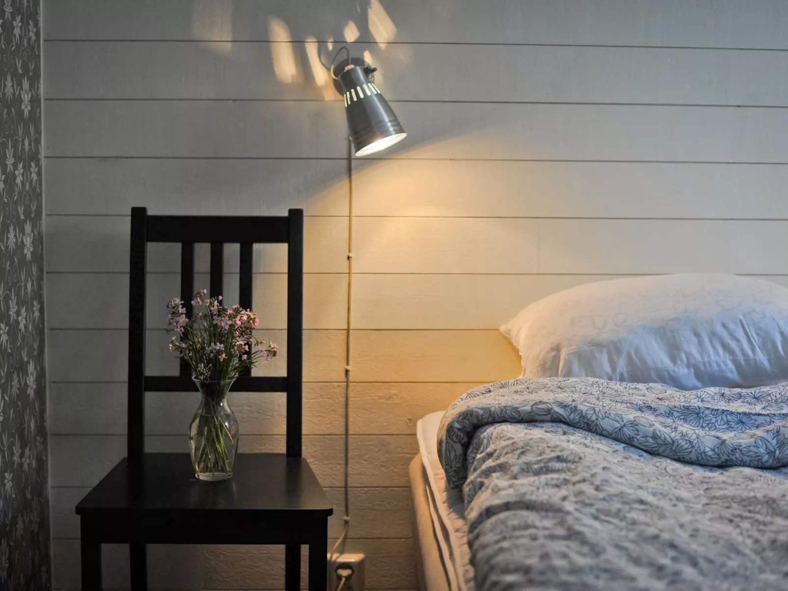 Direkt am See gelegen-Image-tags.info