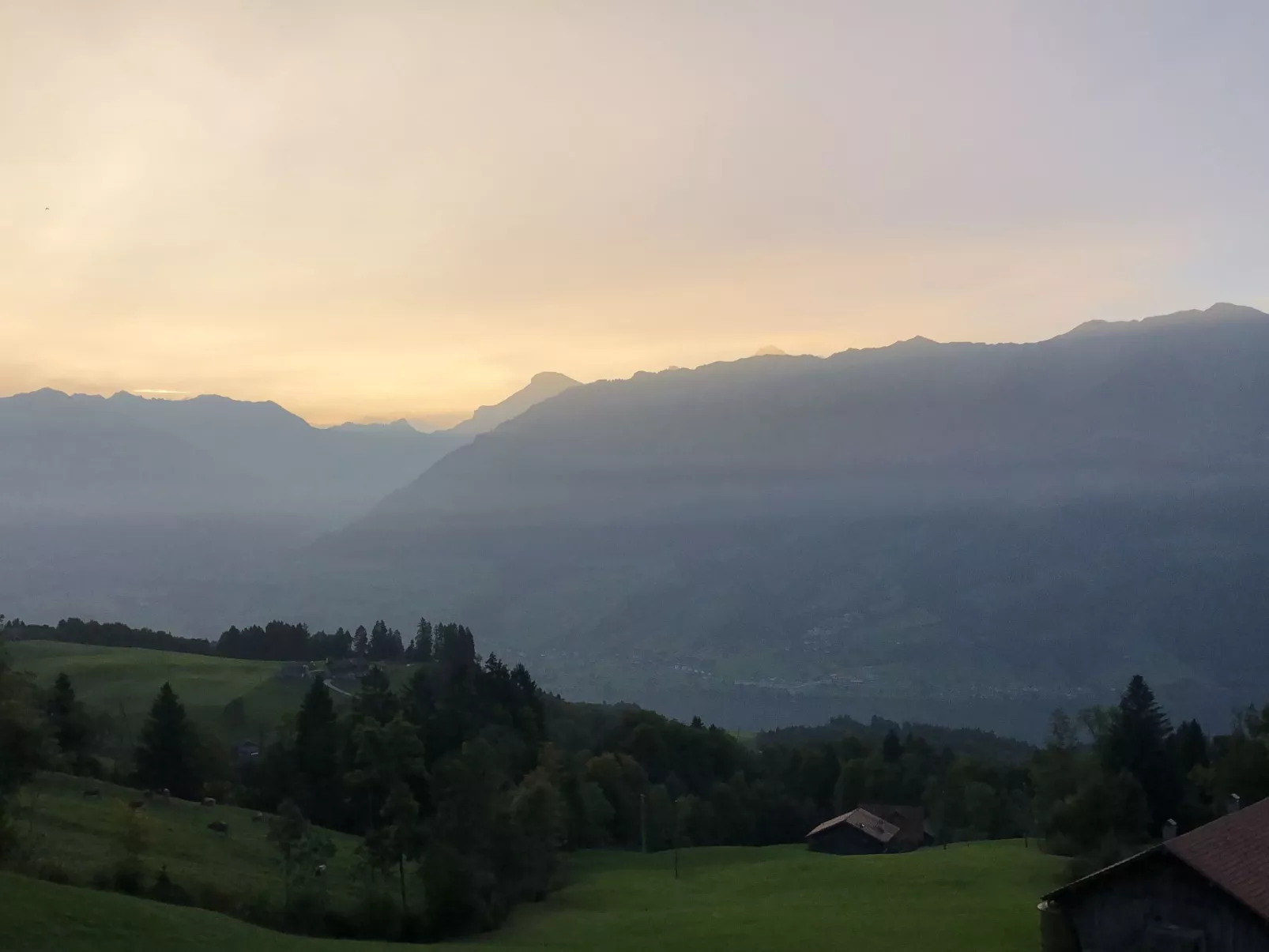 Sunny retreat-Outside