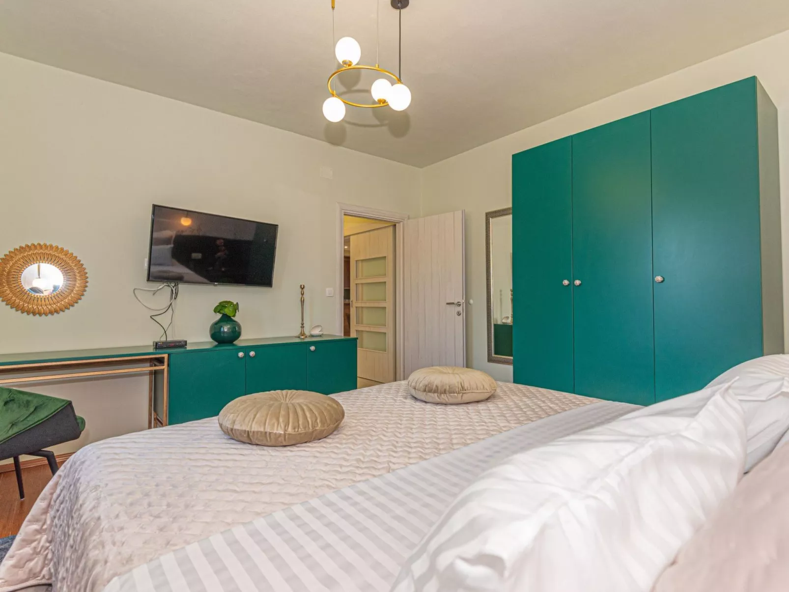 Villa Romansa mit Sauna und Whirlpool in Siritovci-Dedans