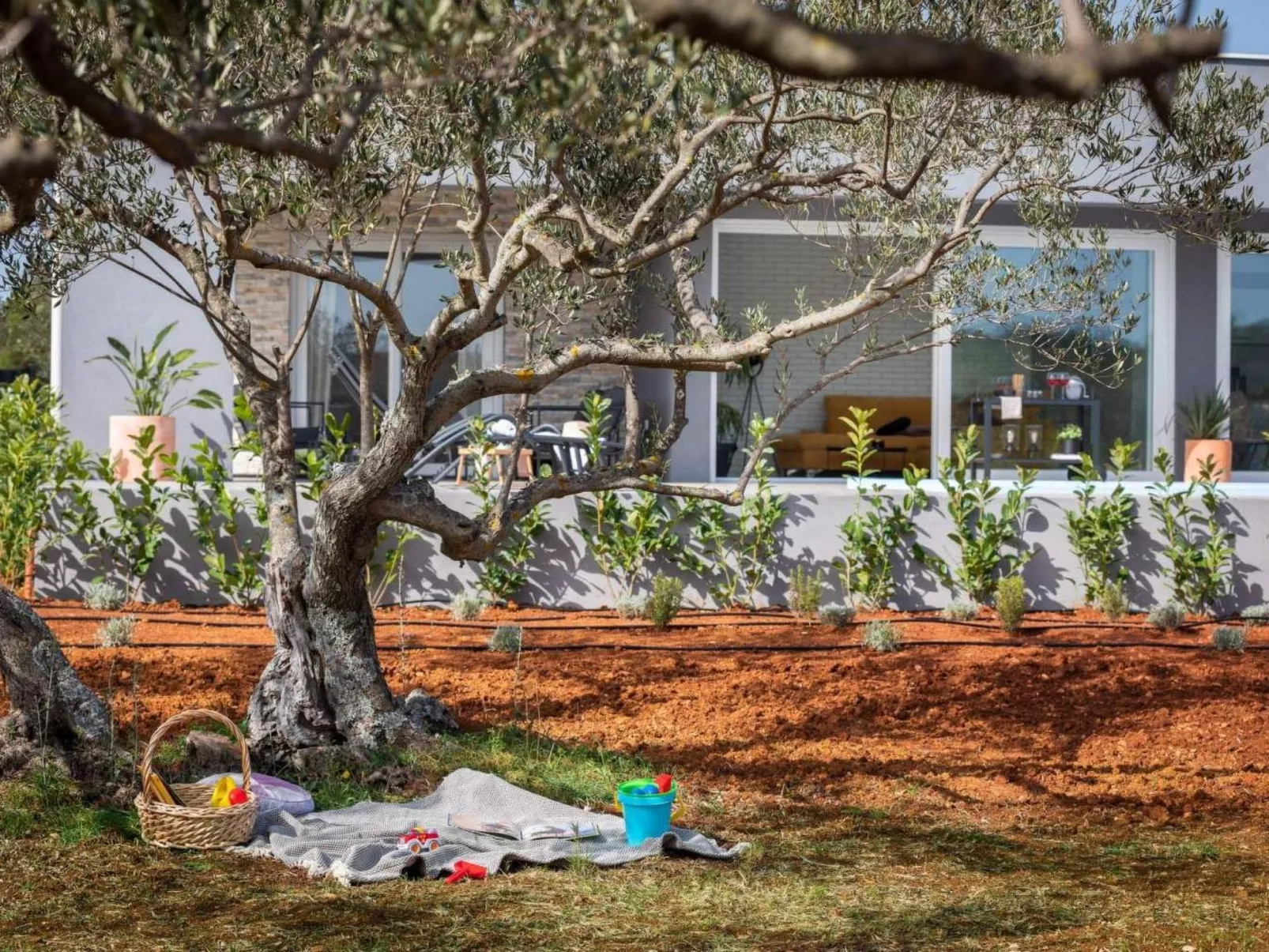 Villa Millenium-Outside