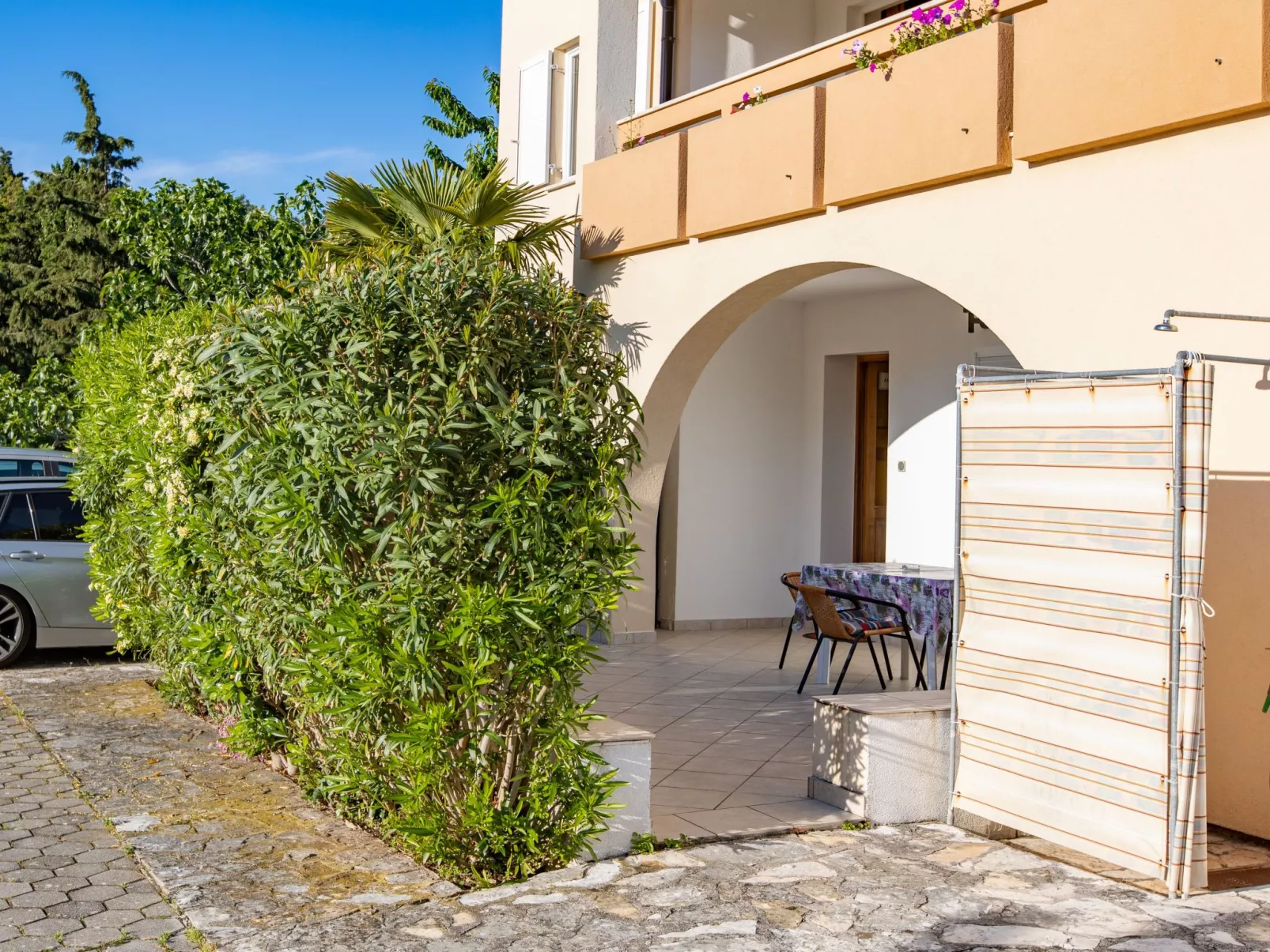 Schöne Wohnung "Apartman Mira 1" mit Terrasse-Outside