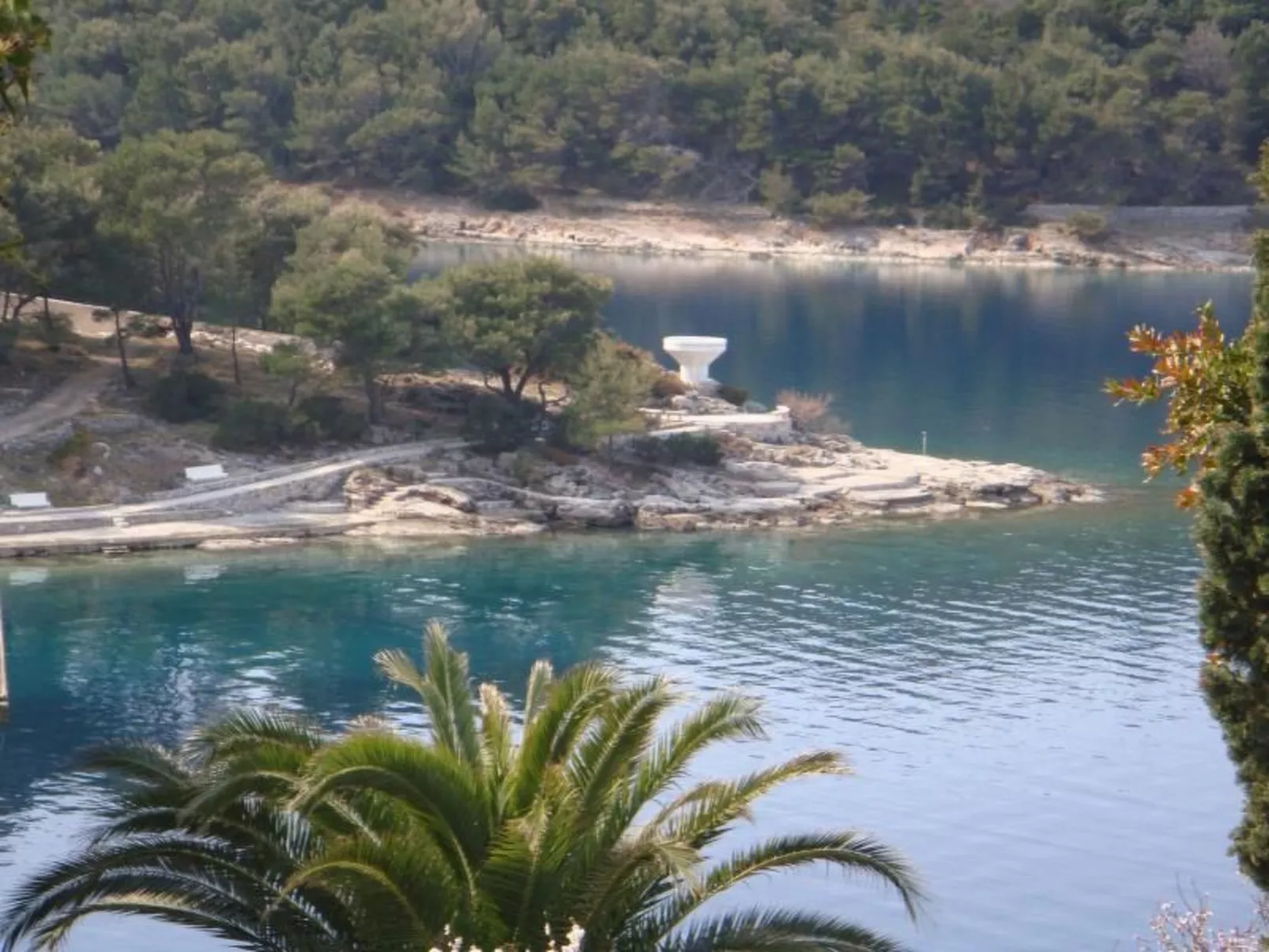 Hütte "Moj mir" mit Blick auf das Wasser-Dehors