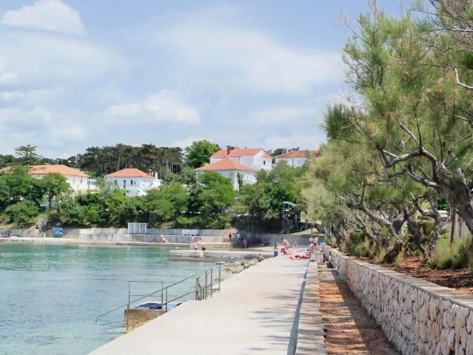 Wohnung in Šilo mit privatem Parkplatz-Draußen