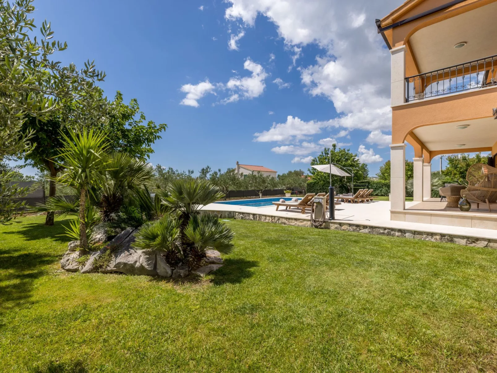 Villa Oasis privater Pool für bis zu 10 Personen-Image-tags.info