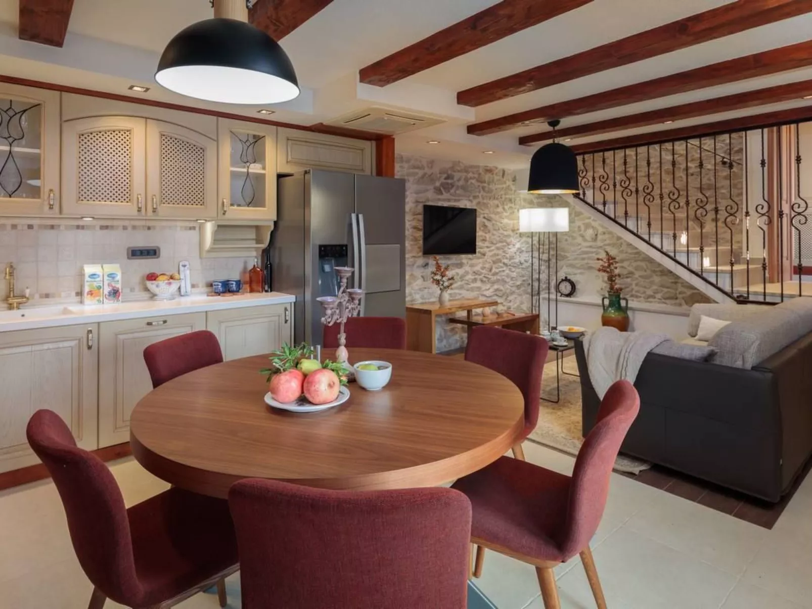 Villa Josipovi Dvori-Image-tags.info