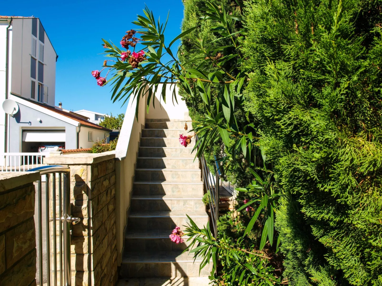 Appartement Kristi in Strandnähe - Agentur TA Leut-Draußen