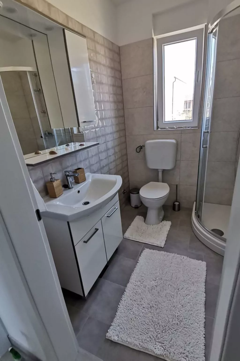 Appartement Dani am Strand mit herrlichem Meerblick-Drinnen