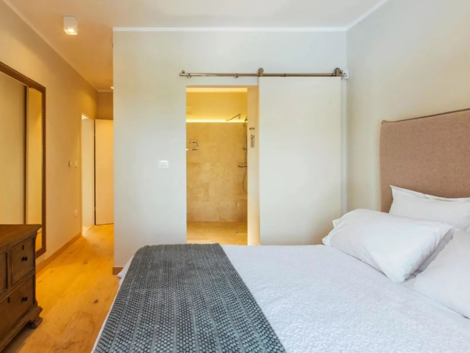 Villa Arabela mit 4 Schlafzimmern, in der Nähe von Porec-Inside