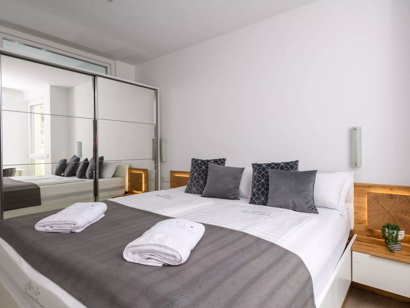 MA Premantura Luxusappartement Nr. 1 mit Terrasse und Parkplatz für 2+2 Persone-Inside