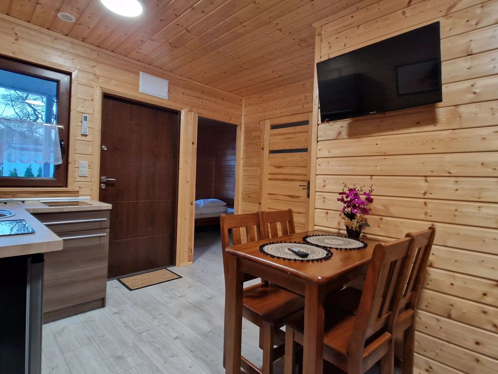 Mit privater Terrasse-Inside