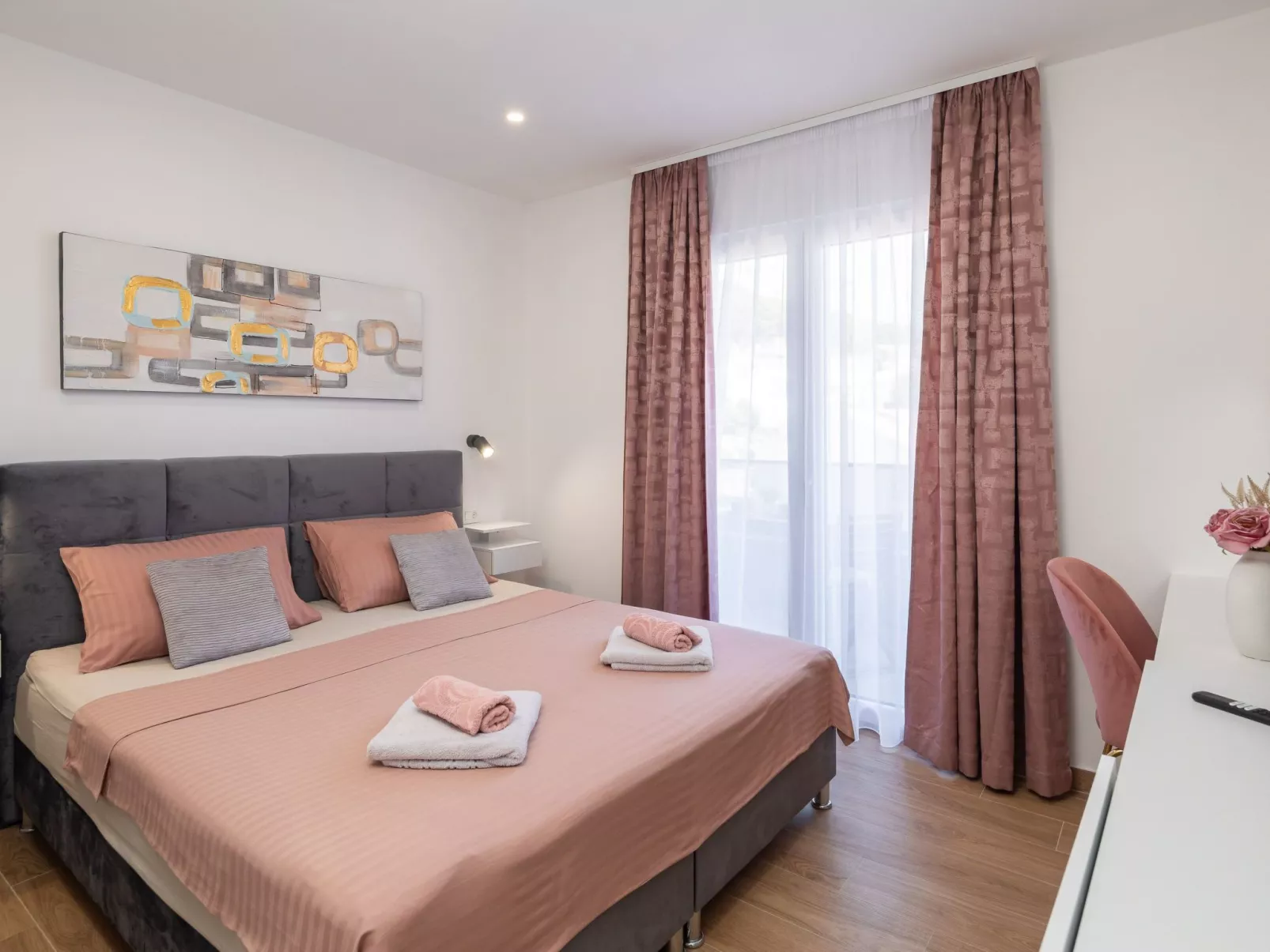 Supreme Penthouse-Inside