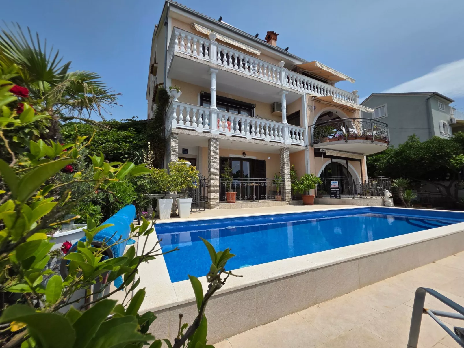 Wohnung für 2 Pers. mit Balkon-Draußen