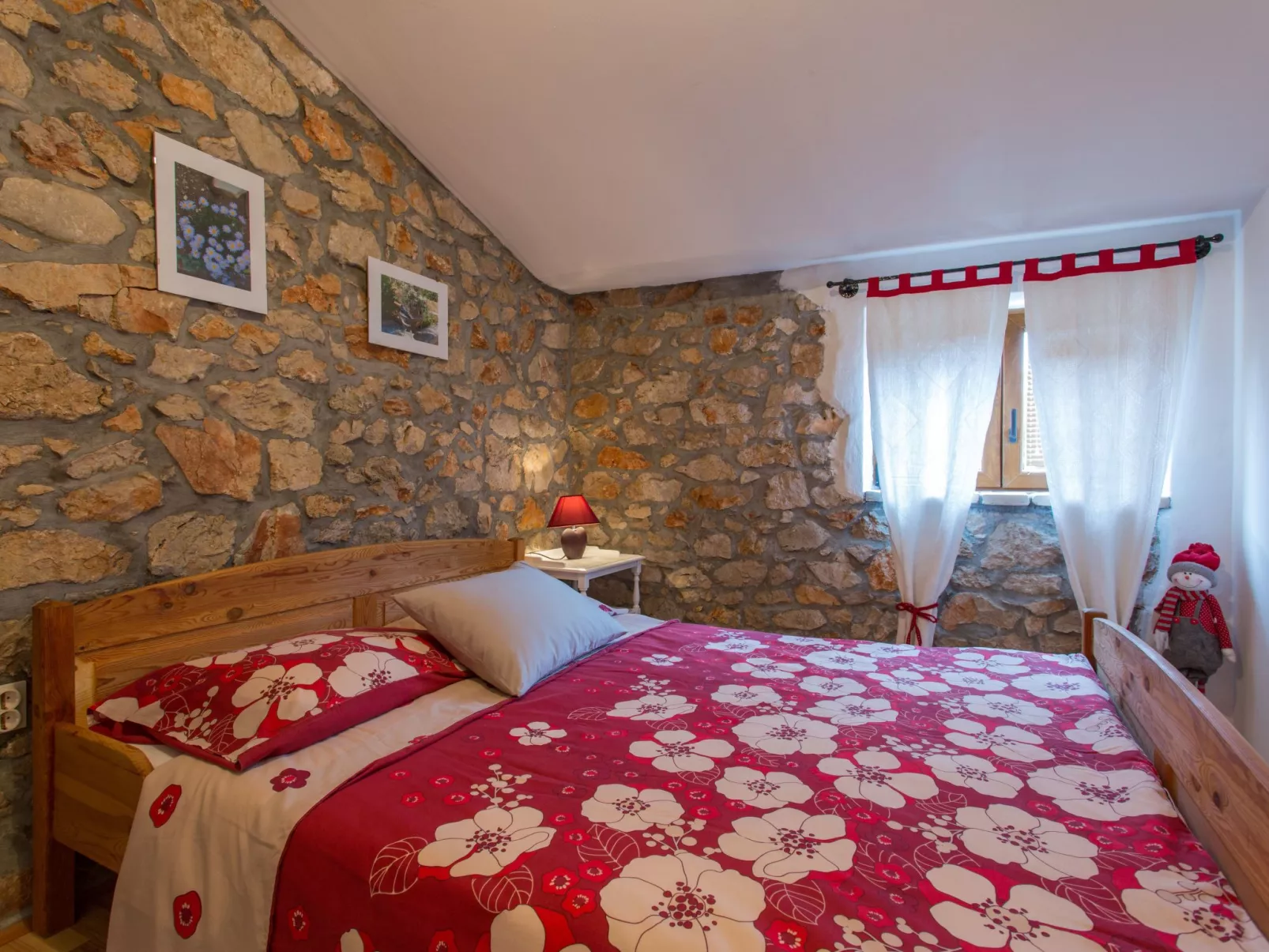 Gemütliches Steinhaus Nonna Stara-Dedans