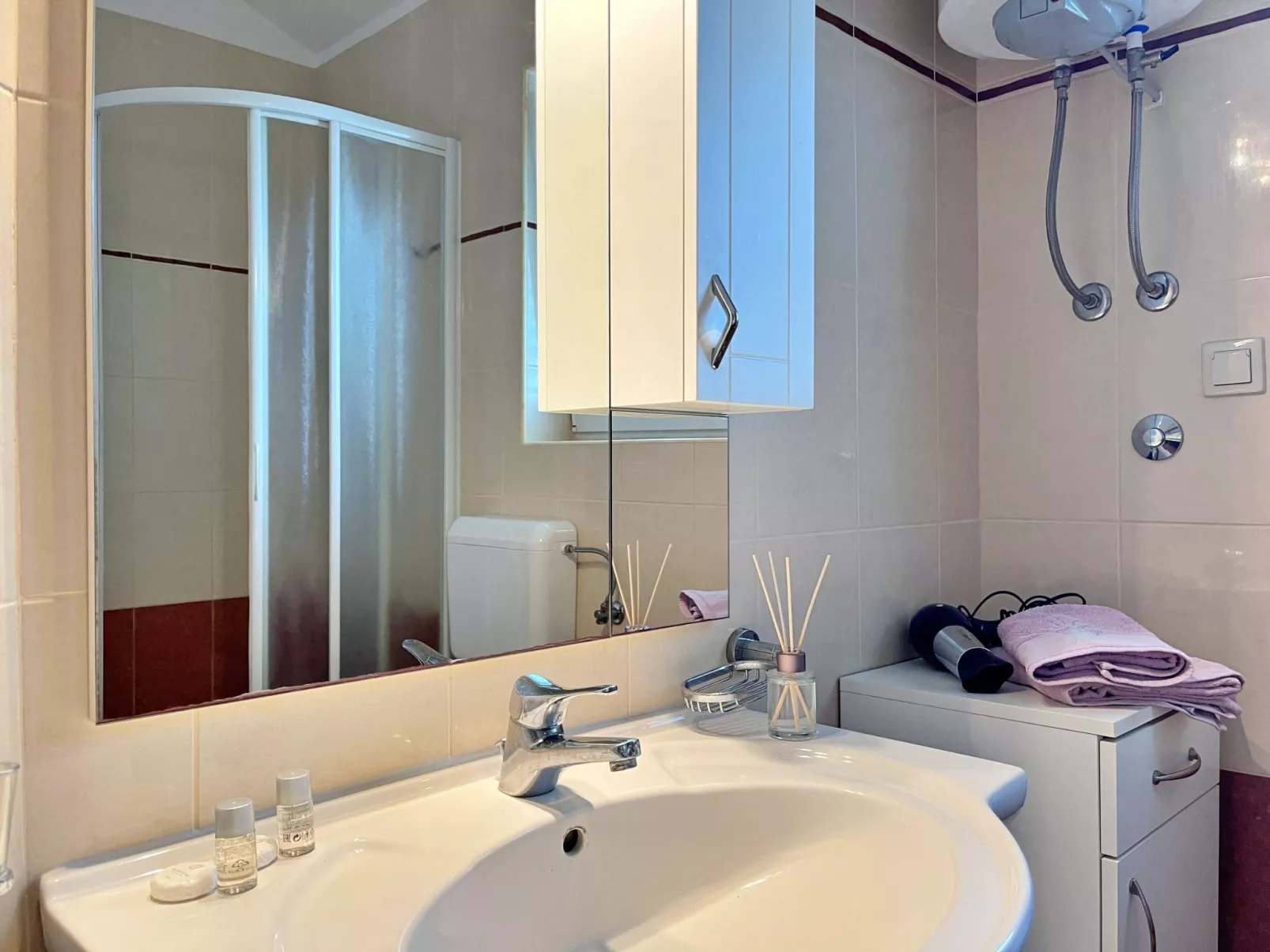 Vila Tiha Lili-Image-tags.info