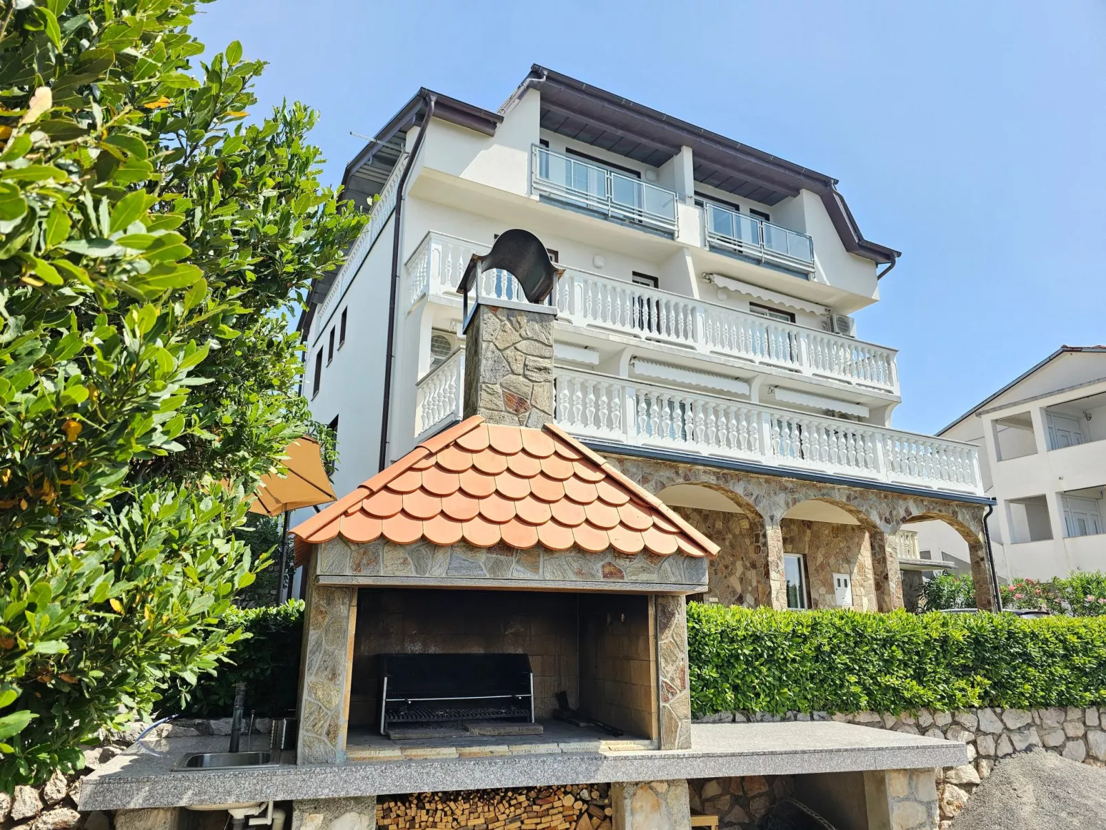 Wohnung für 3 Personen, 150m vom Strand entfernt-Outside