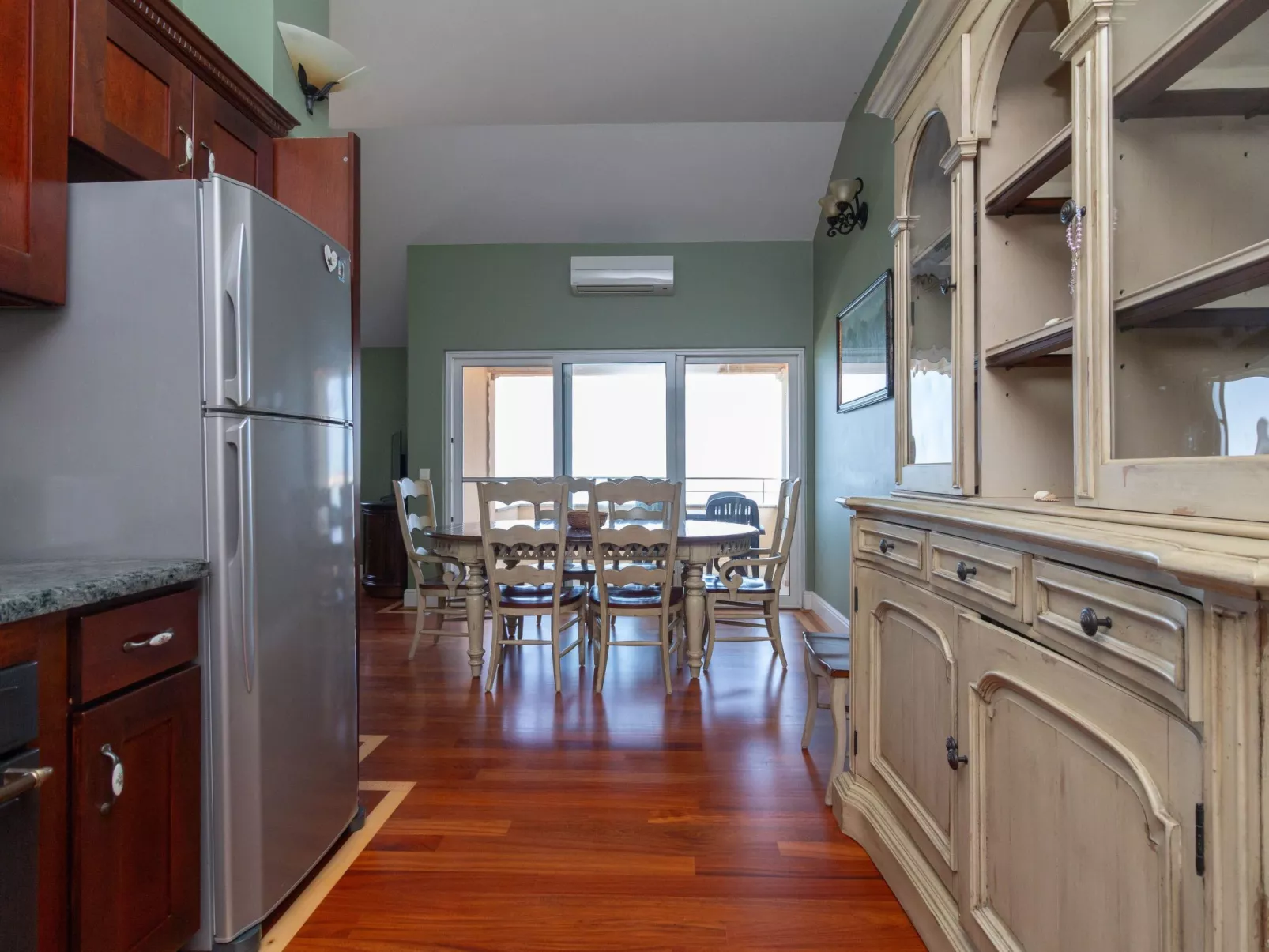 NEW Beachfront Wohnung mit Meerblick - TA Leut-Dedans