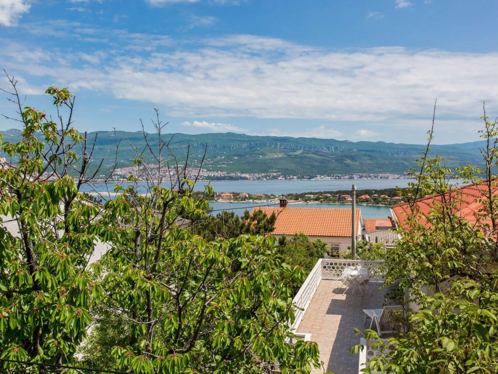 Für 5 Personen ca. 55 m&sup2; in Šilo, Adriaküste Kroatien (Kroatische Inseln)-Outside