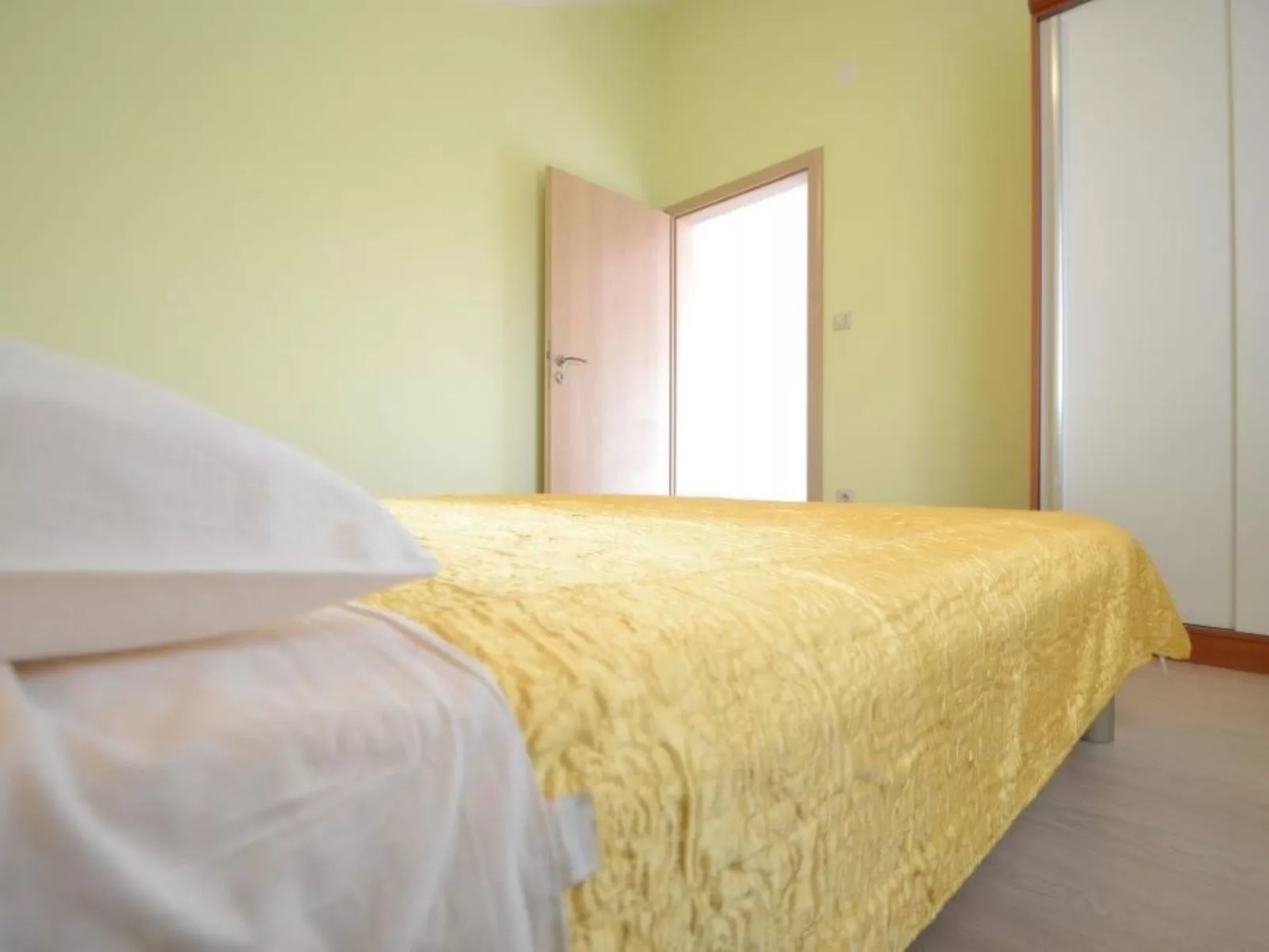 Wohnung mit Balkon-Dedans