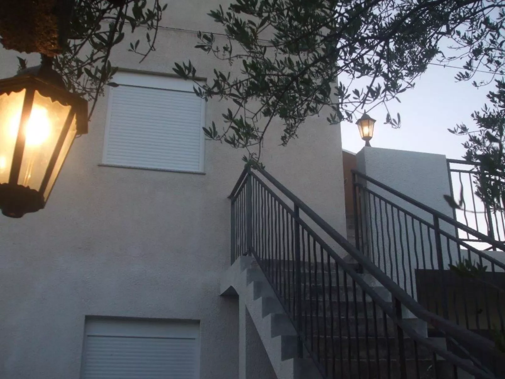 Appartement mit Balkon-Dehors