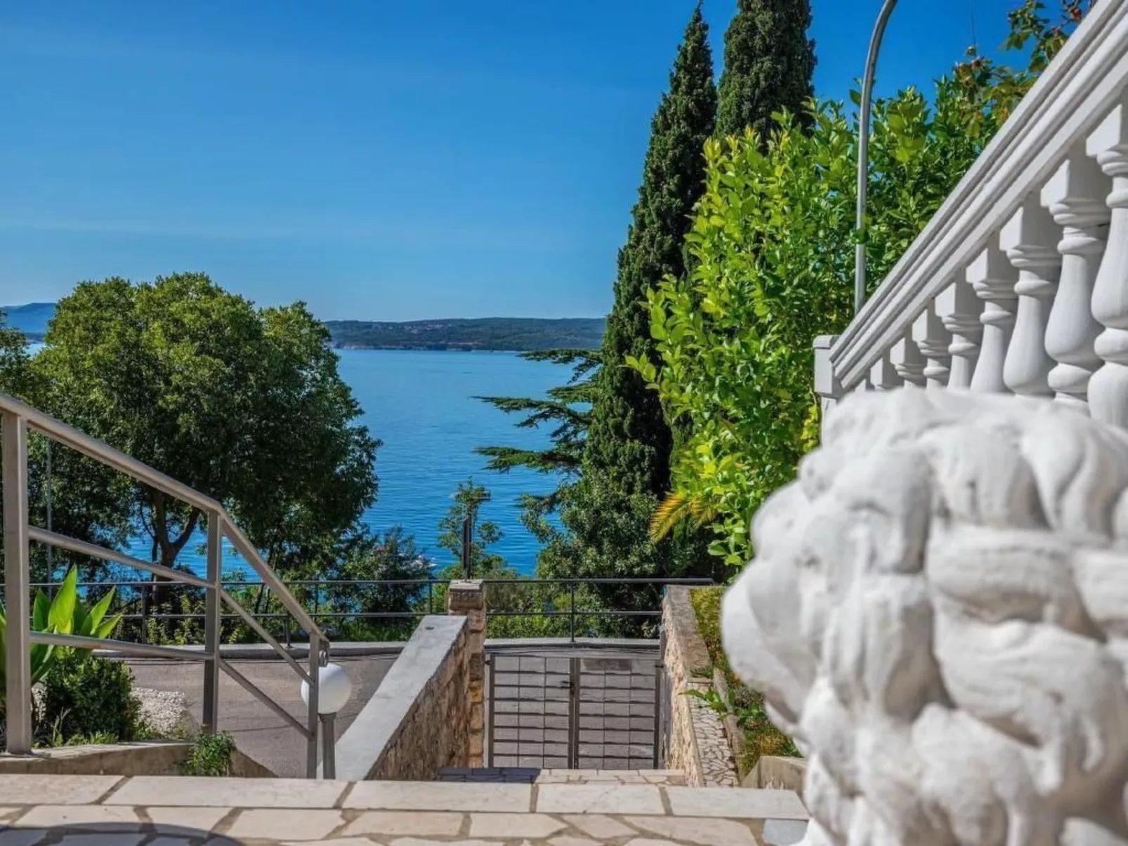 In Dramalj mit Kleiner Terrasse-Dehors