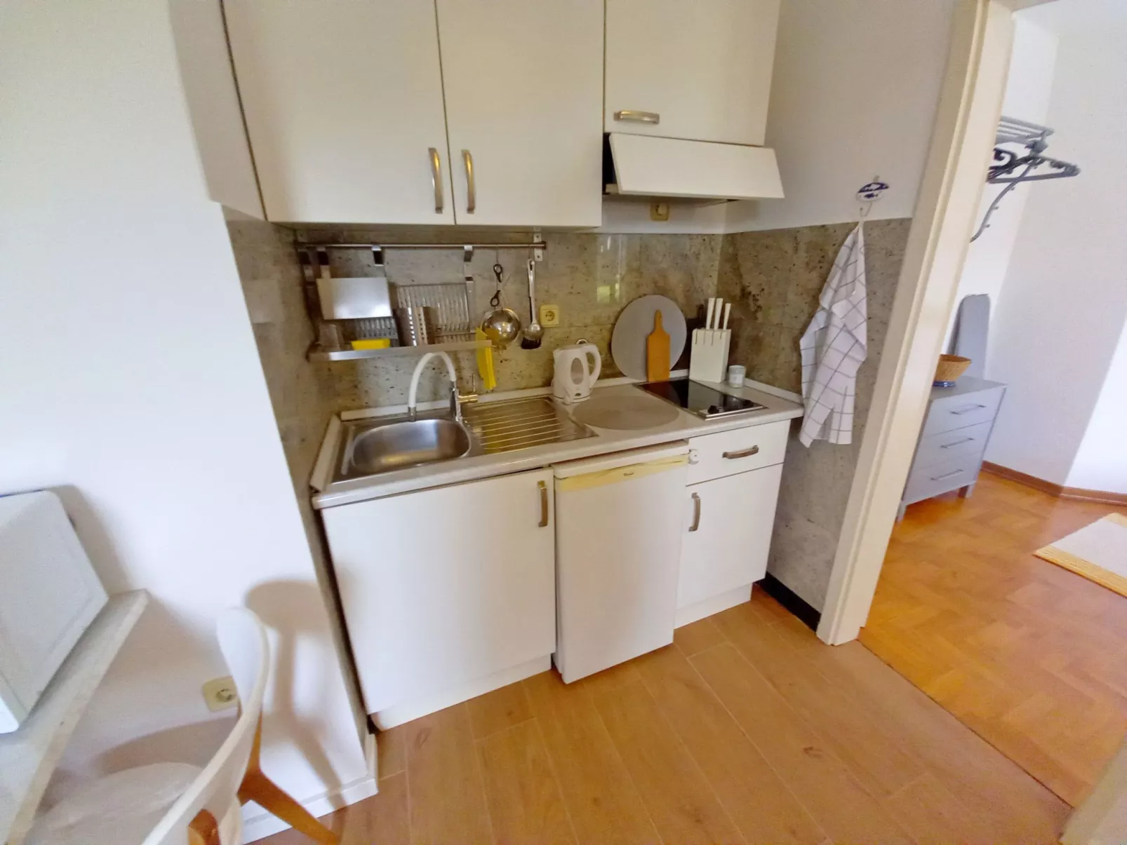 Wohnung Lungomare, 300m vom Strand entfernt, Pula-Inside