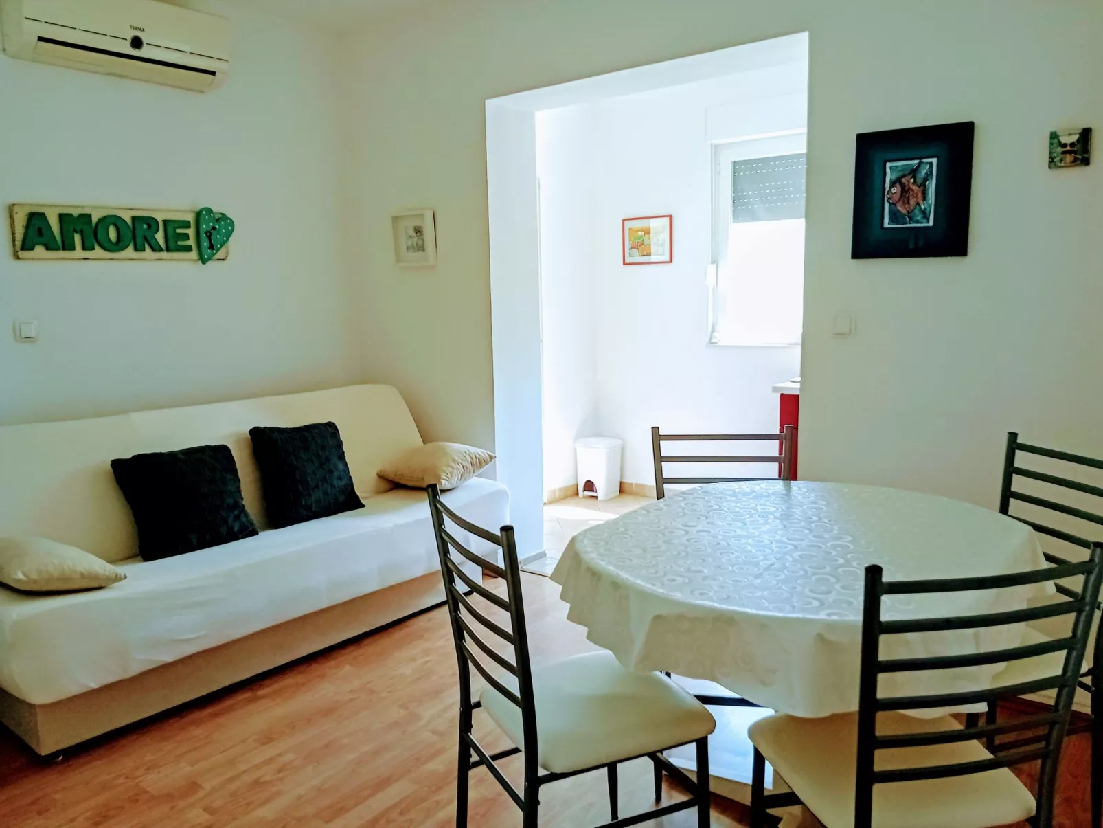 Anwesen "Krasno" mit Terrasse-Dedans