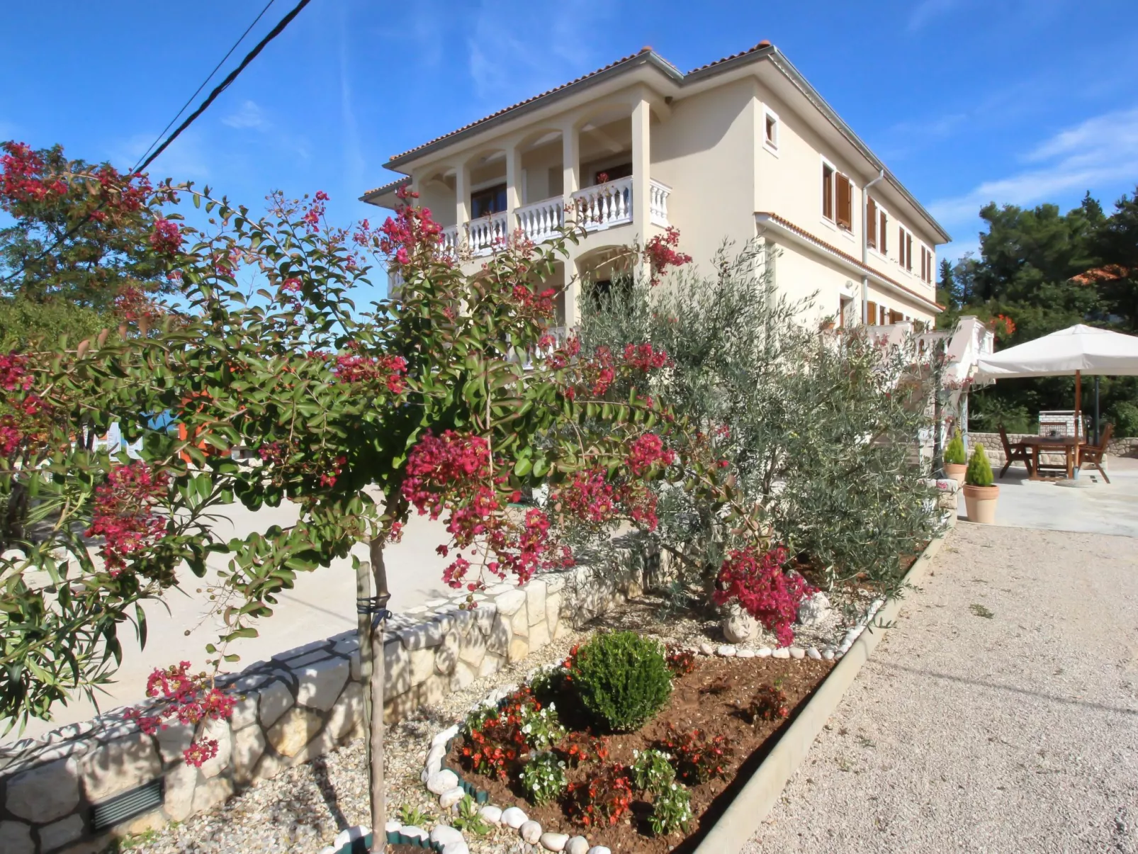 Apartment Ivanka-Dehors