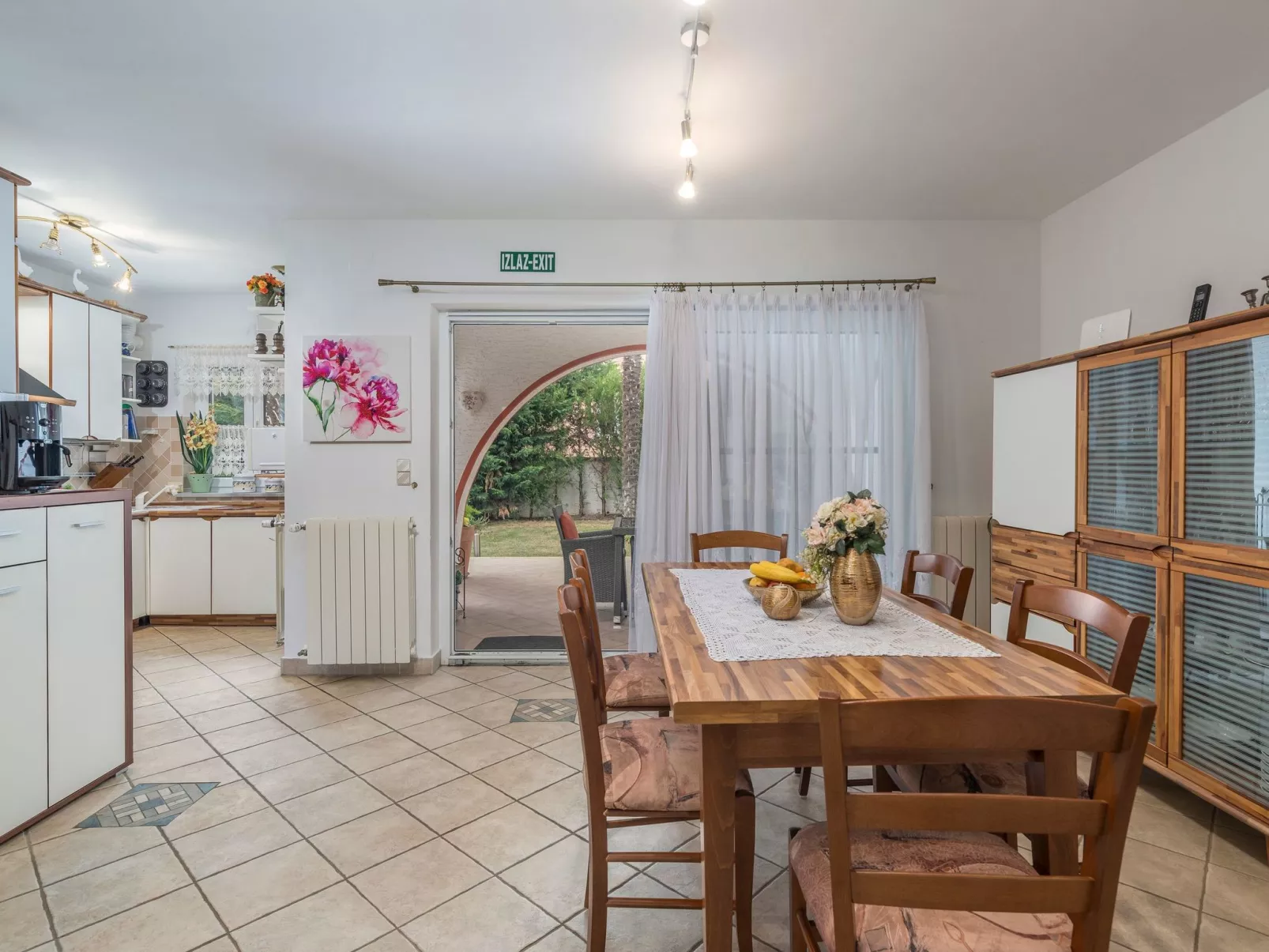 Charmante Familienvilla, in der Hunde willkommen sind-Drinnen