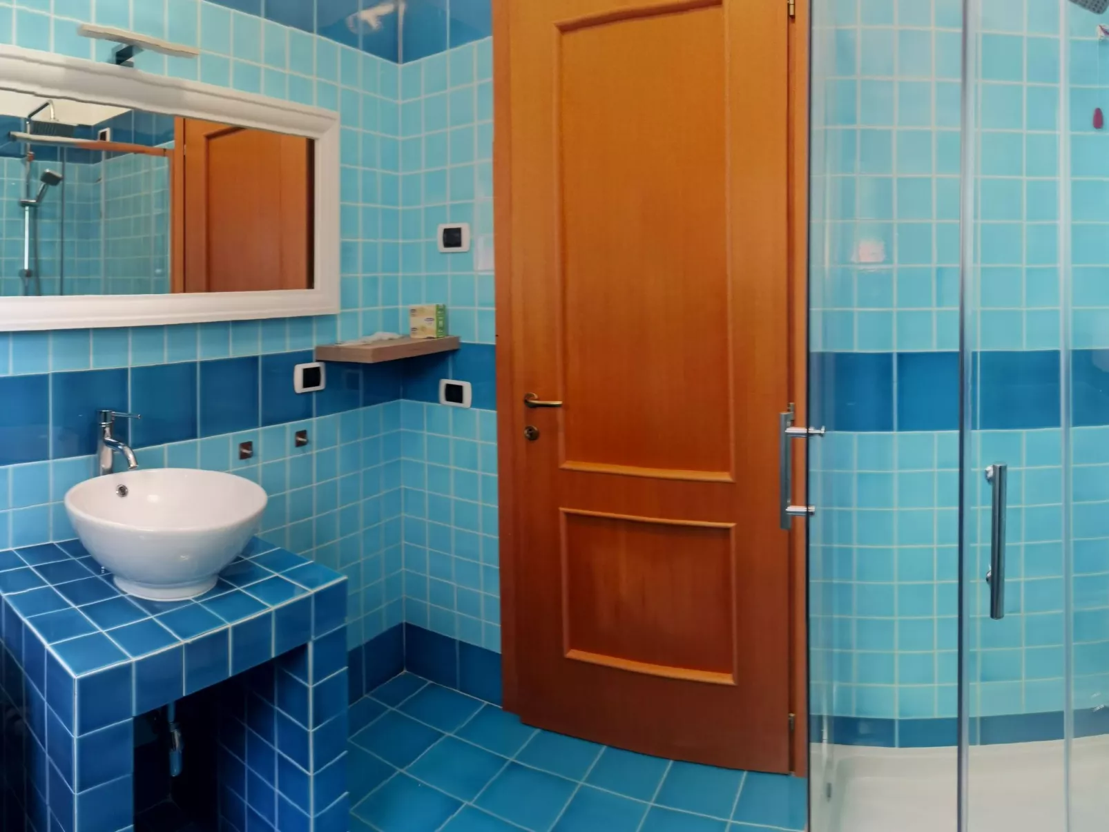 Schöne Wohnung in Residence mit Pool-Drinnen