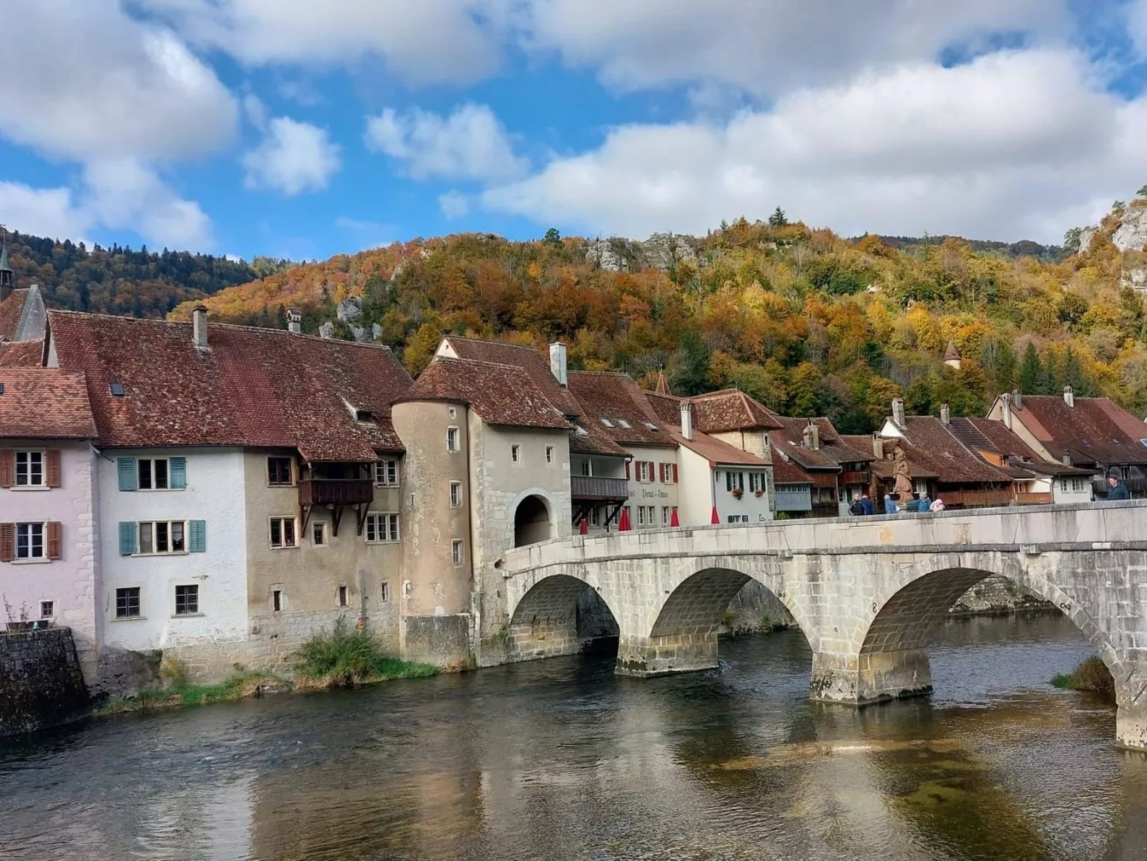 Maison Ruth/Galerie-Draußen