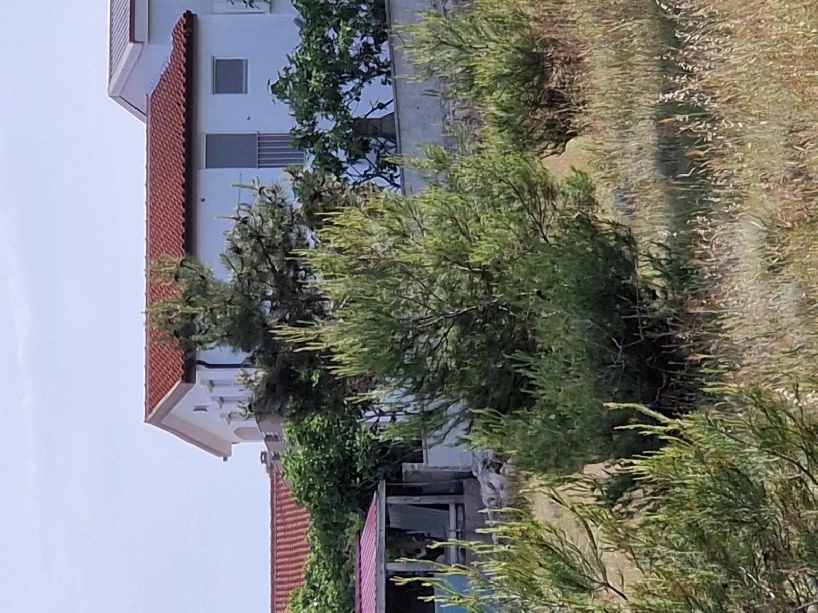 Ema erste Etage mit offener Terrasse-Outside