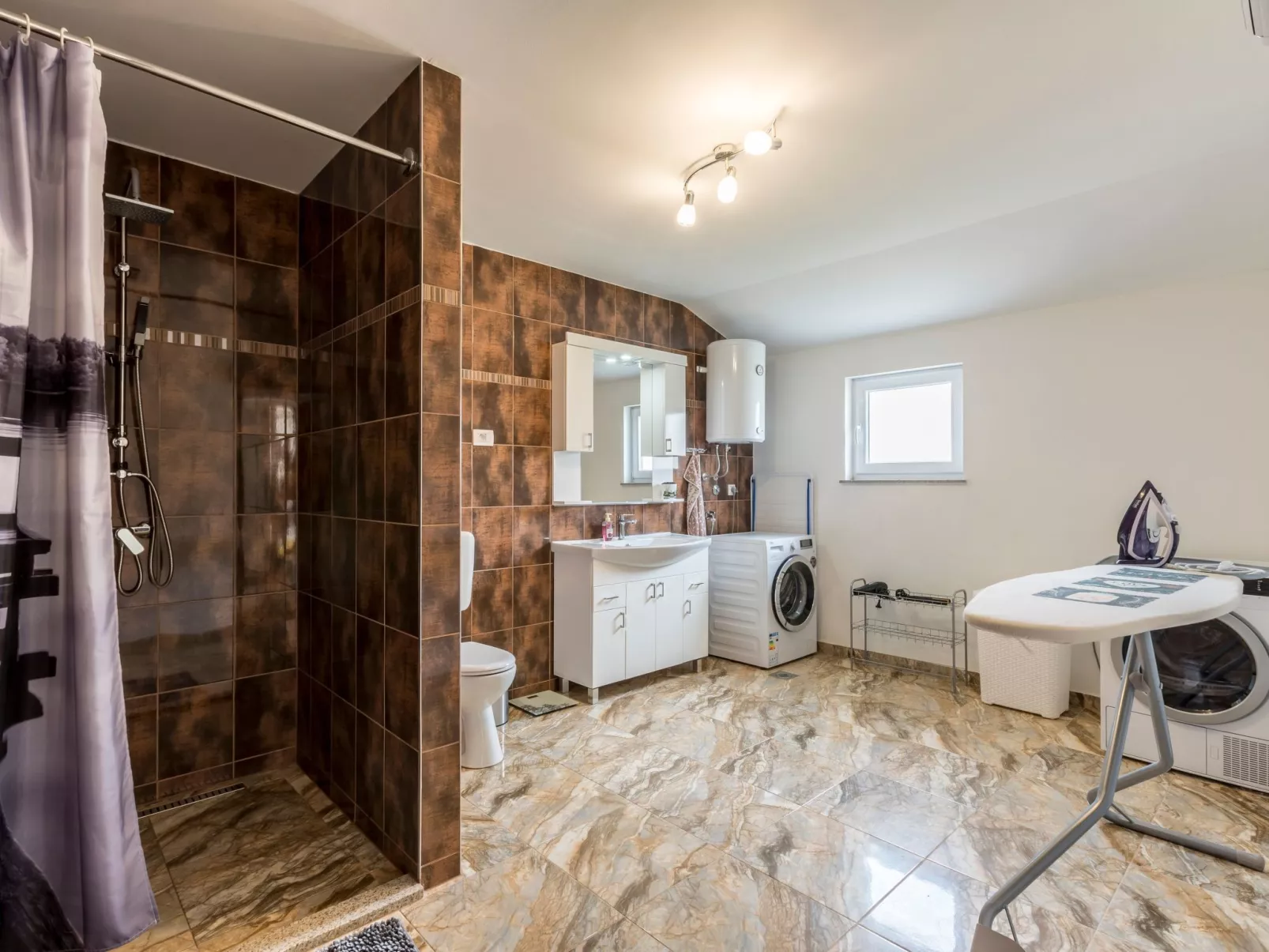 Villa Podrugovi Dvori mit Pool-Image-tags.info