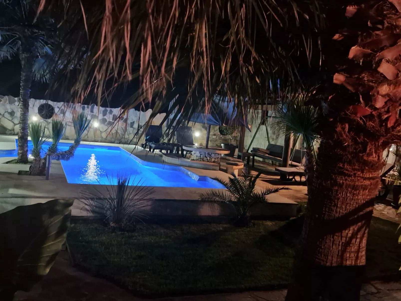 Schönes Haus in Pomer mit privatem Parkplatz-Draußen