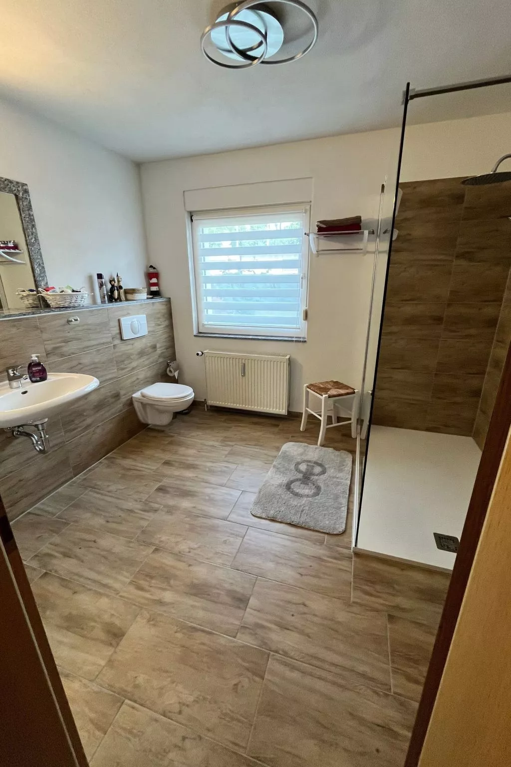 Villa mit Bergblick-Drinnen