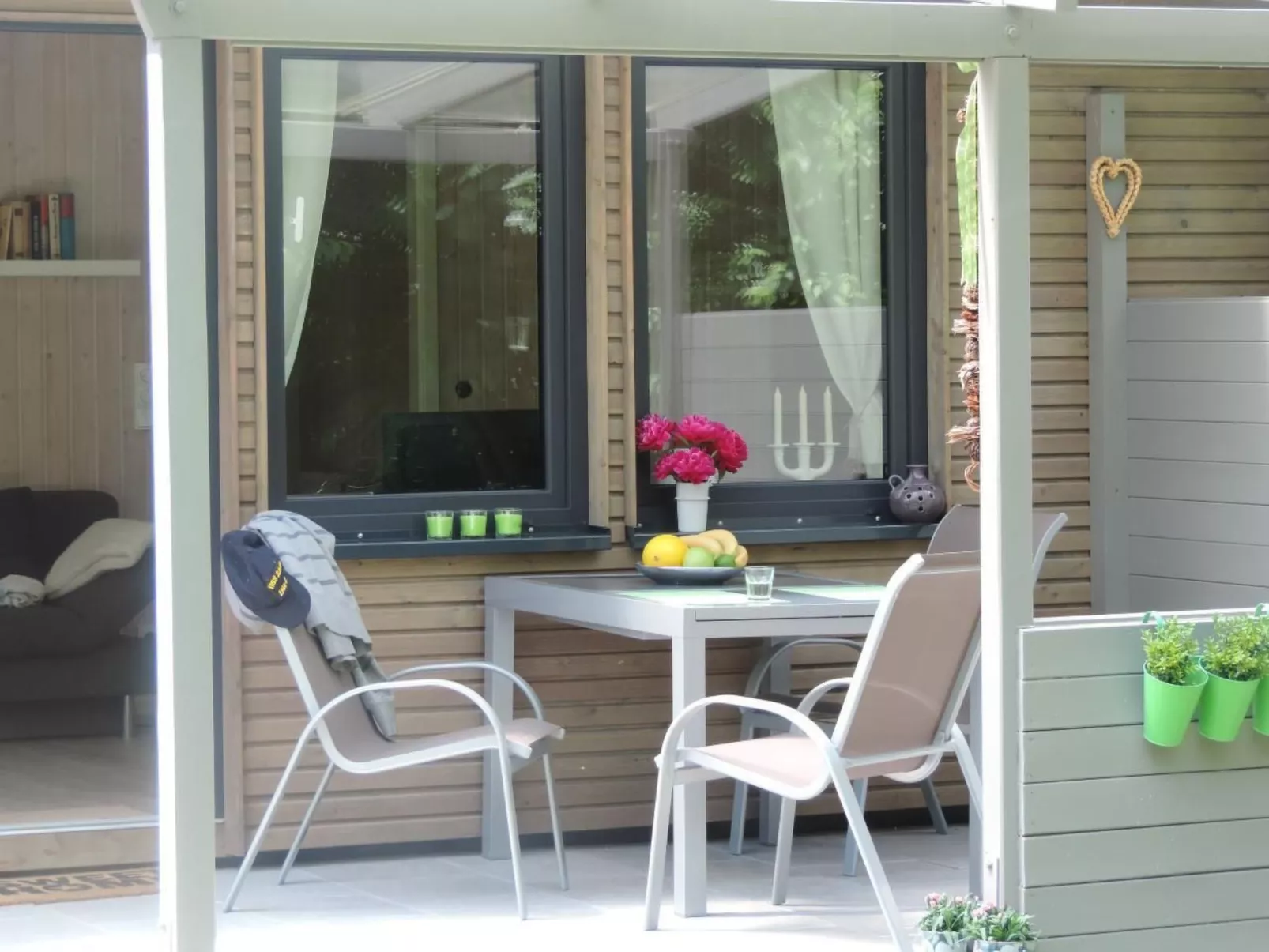 Gartenblick in Vöhl-Basdorf-Dedans